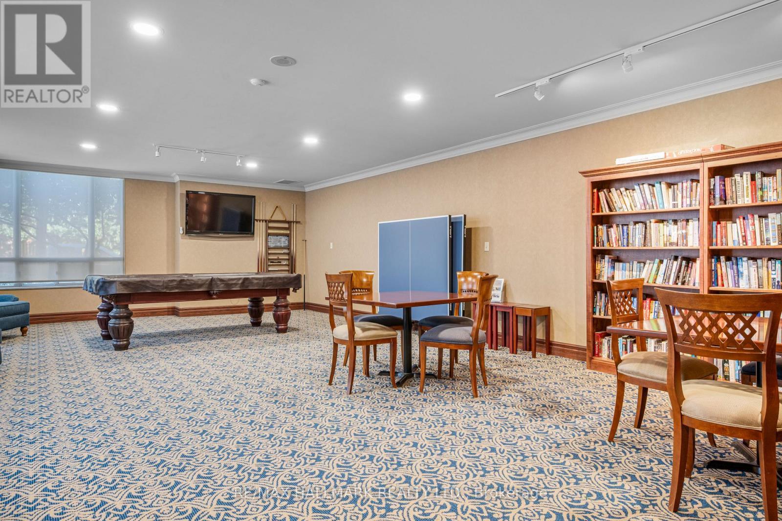 Common Room - 222 - 35 Boardwalk Drive, Toronto, ON - Indoor