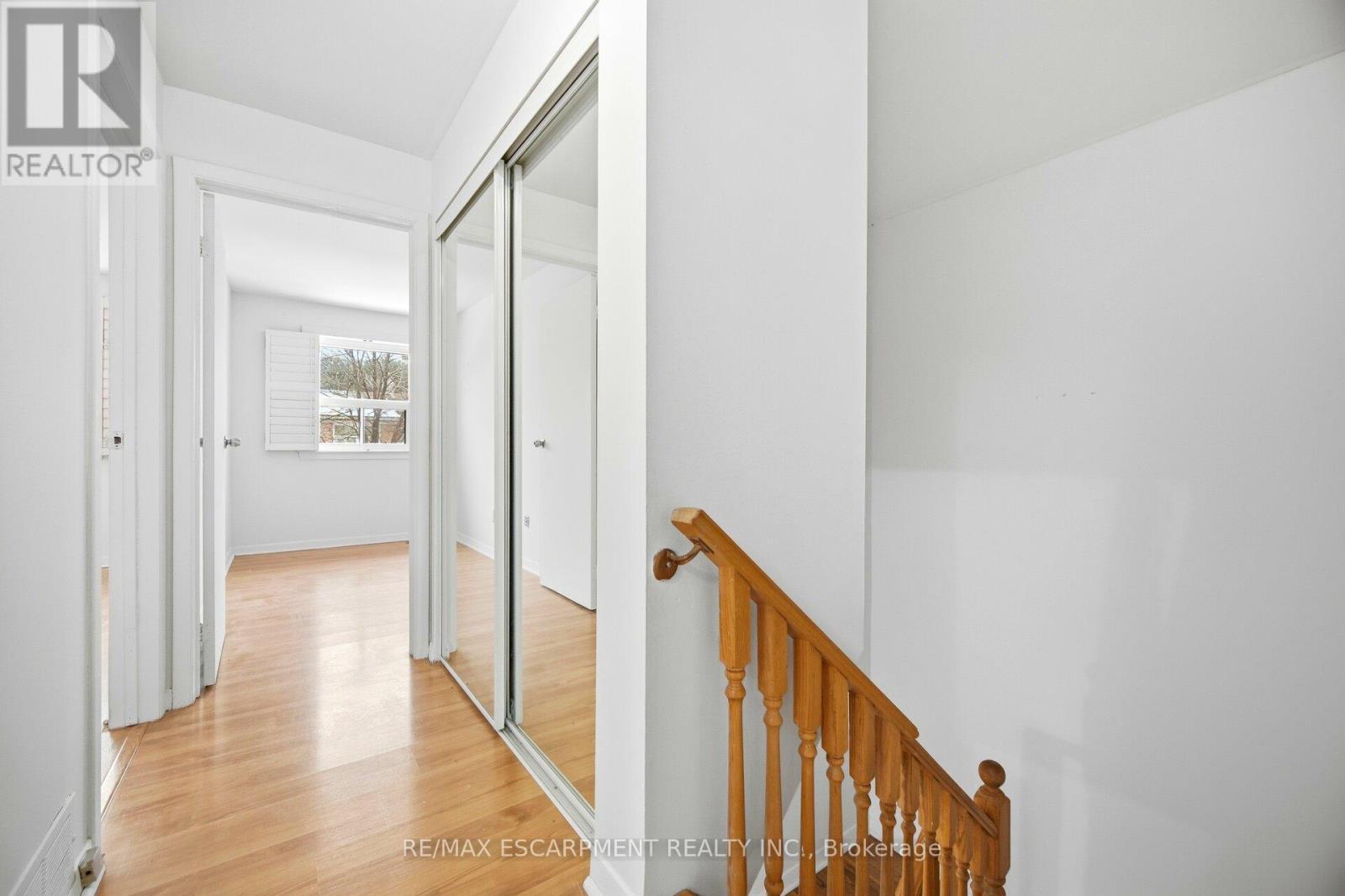 24 - 25 Gosford Boulevard, Toronto, ON - Indoor Photo Showing Other Room
