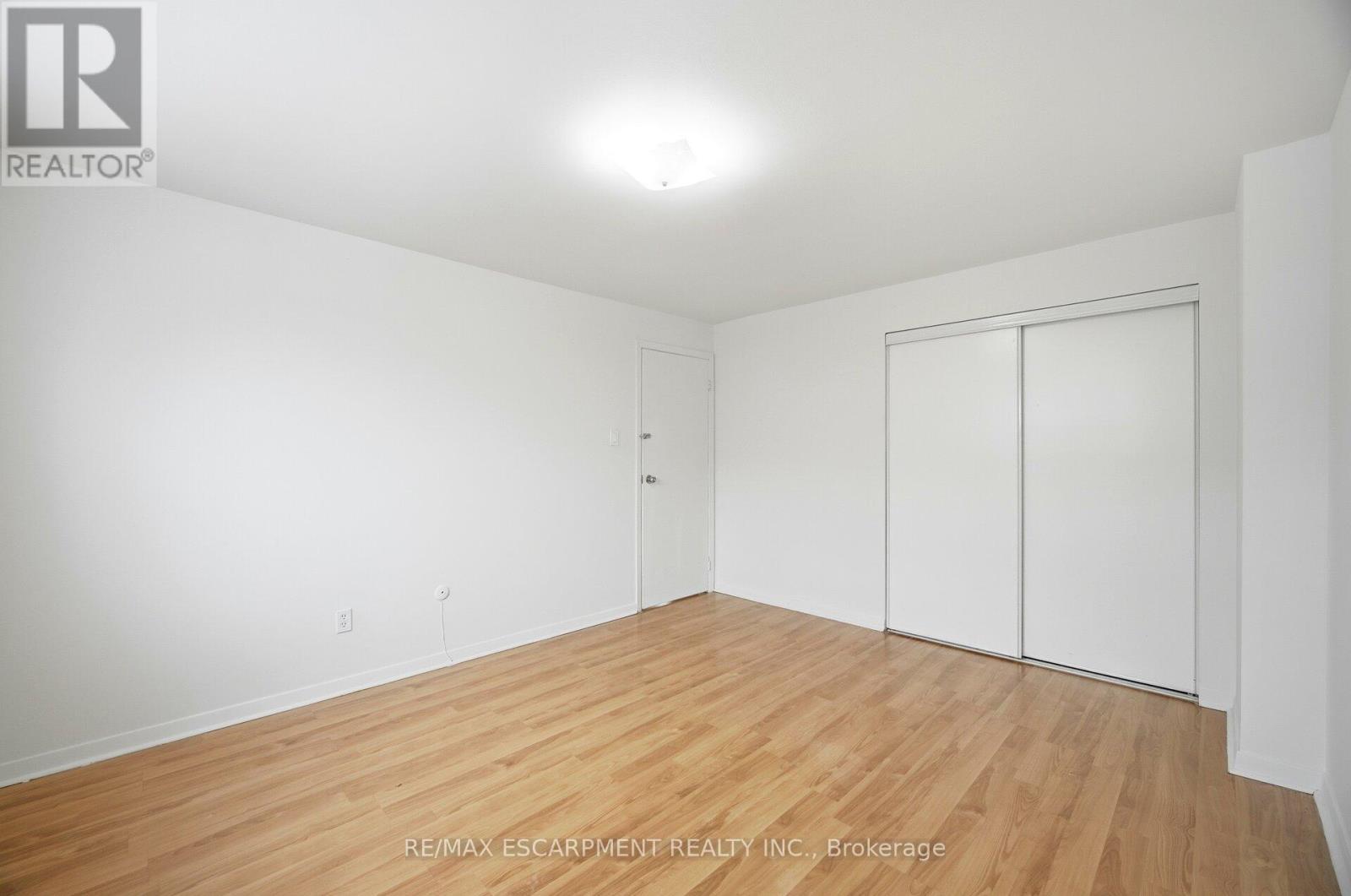 24 - 25 Gosford Boulevard, Toronto, ON - Indoor Photo Showing Other Room