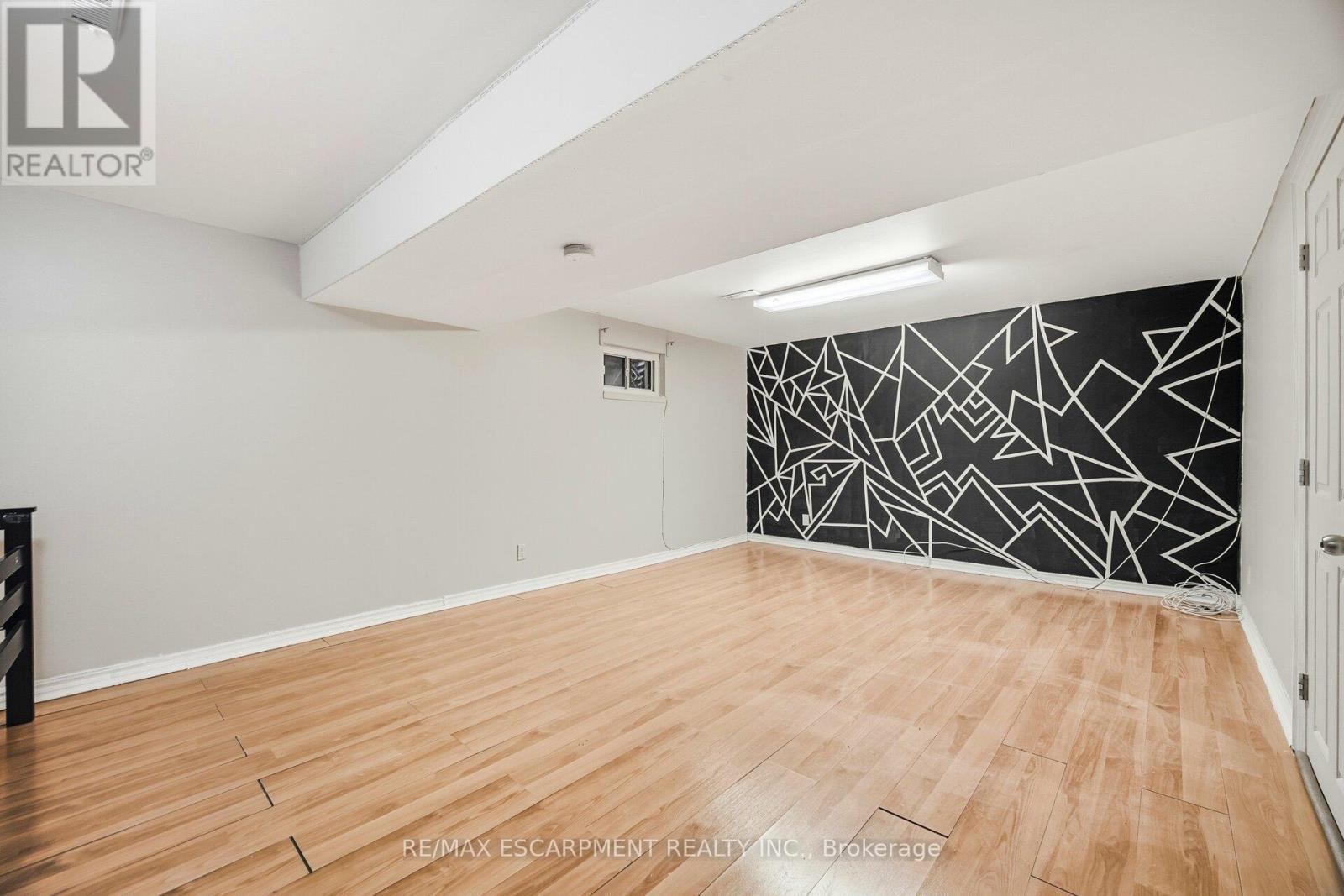 24 - 25 Gosford Boulevard, Toronto, ON - Indoor Photo Showing Other Room
