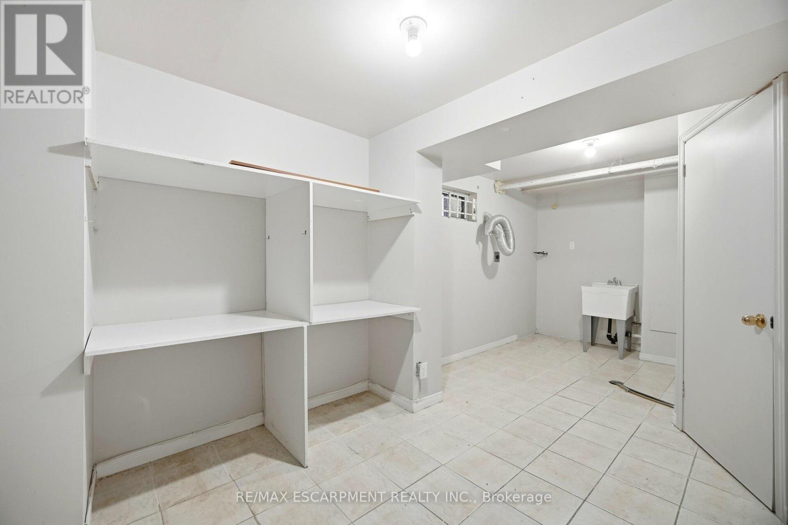 24 - 25 Gosford Boulevard, Toronto, ON - Indoor Photo Showing Other Room