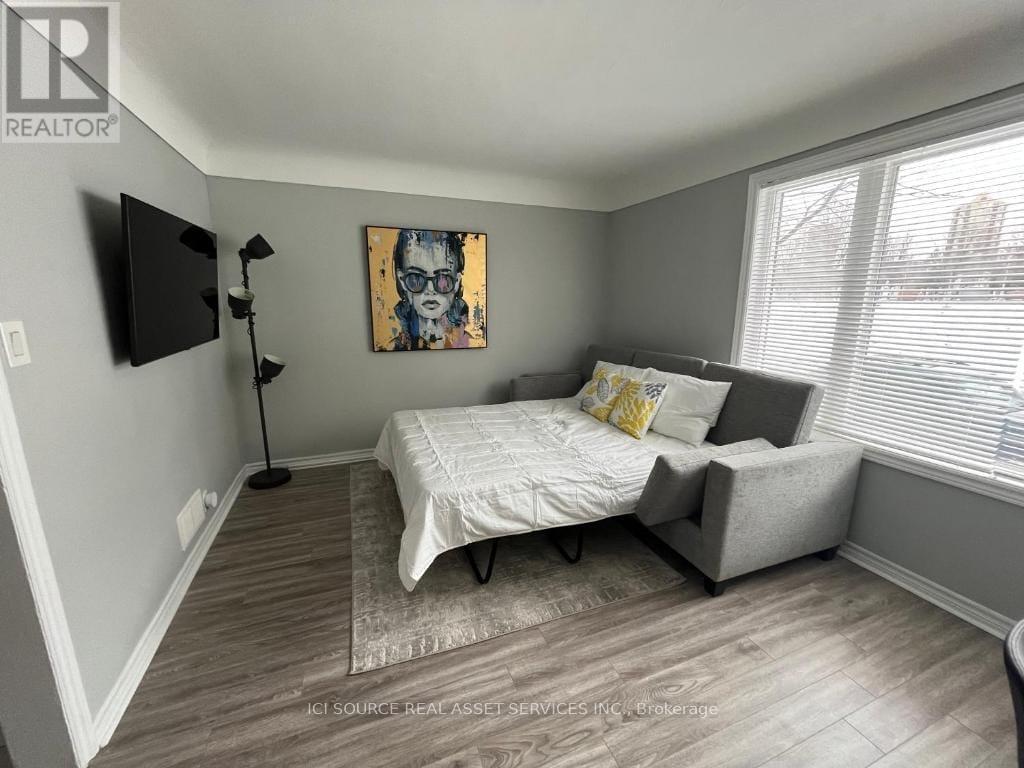 200 Cantin Street, Ottawa, ON - Indoor Photo Showing Bedroom