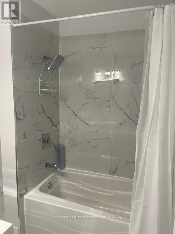 200 Cantin Street, Ottawa, ON - Indoor Photo Showing Bathroom