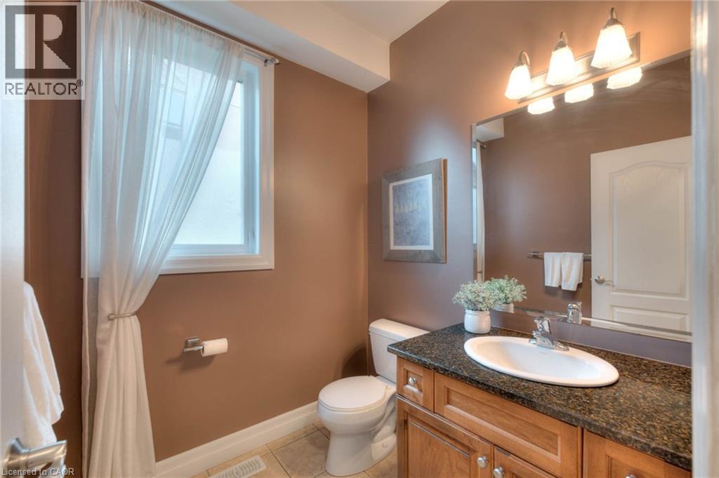 363 Golf Course Road, Conestogo, ON - Indoor Photo Showing Bathroom