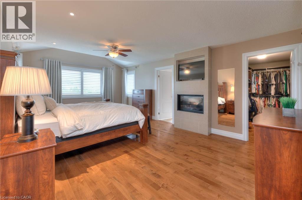 363 Golf Course Road, Conestogo, ON - Indoor Photo Showing Bedroom