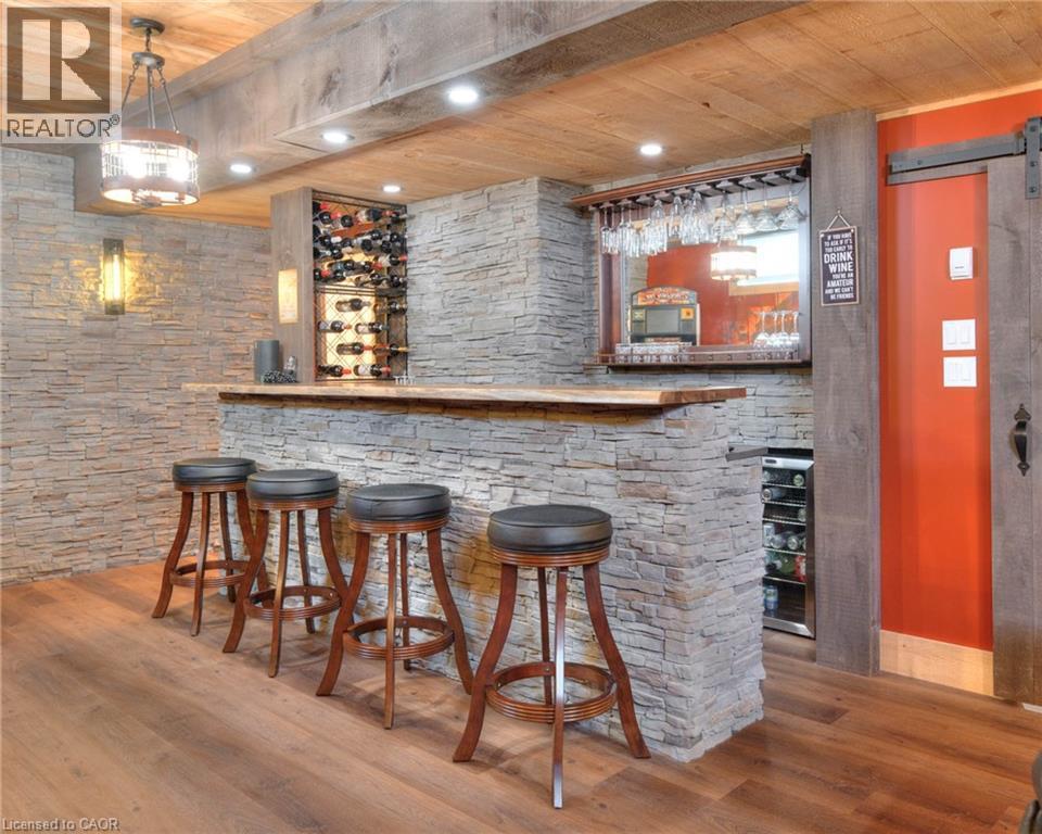 363 Golf Course Road, Conestogo, ON - Indoor Photo Showing Dining Room