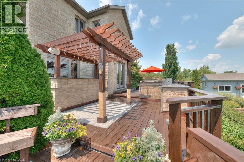 363 Golf Course Road, Conestogo, ON - Outdoor With Exterior