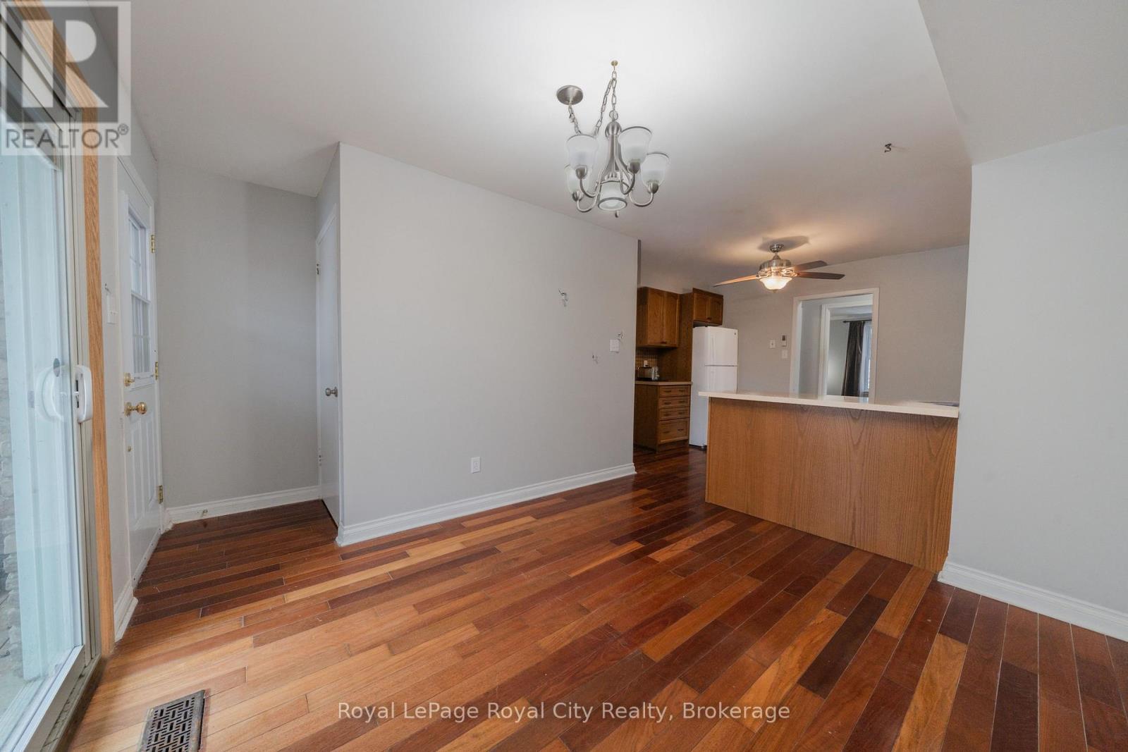 43 Patience Crescent, London South (South X), ON - Indoor Photo Showing Other Room