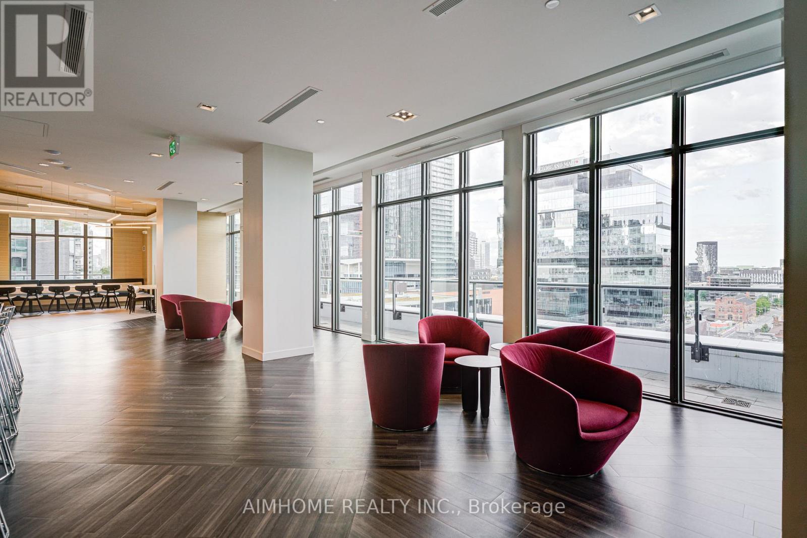 1723 - 70 Princess Street, Toronto, ON - Indoor Photo Showing Other Room