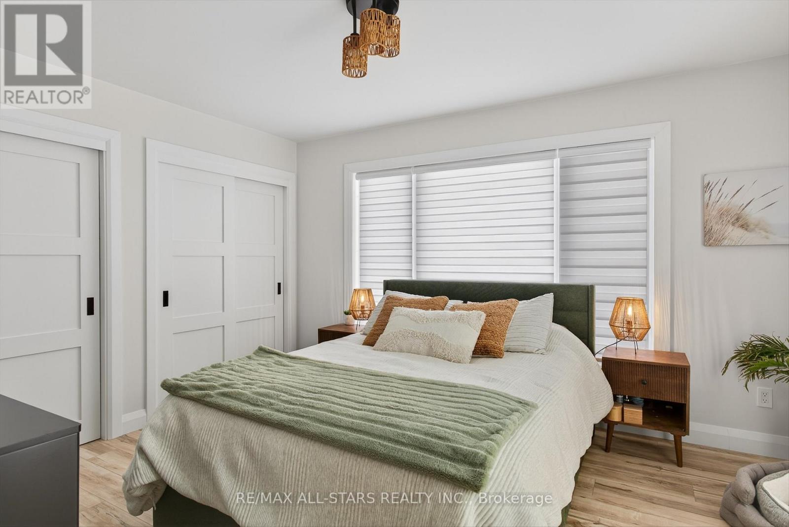 194 Snug Harbour Road, Kawartha Lakes (Fenelon), ON - Indoor Photo Showing Bedroom