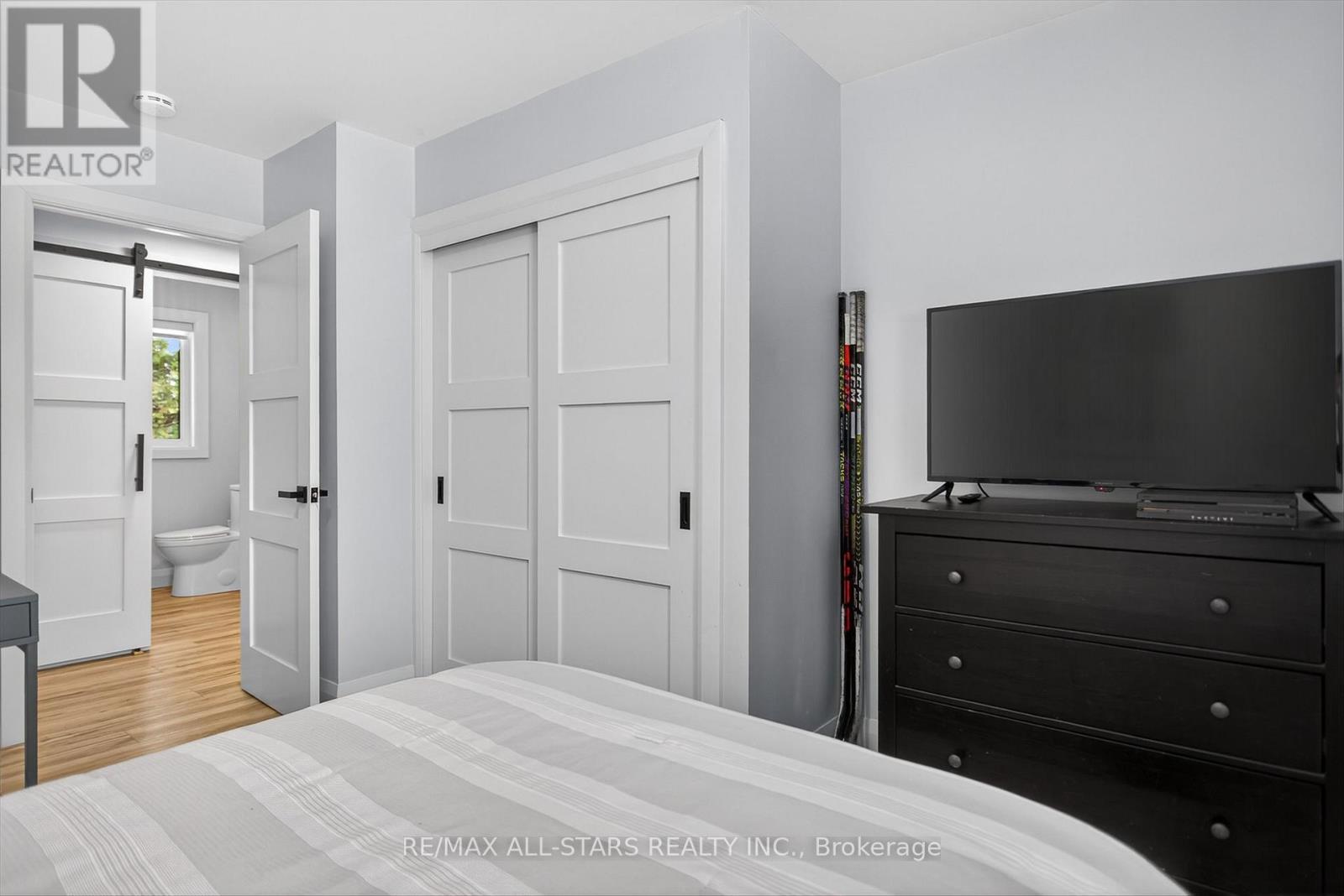 194 Snug Harbour Road, Kawartha Lakes (Fenelon), ON - Indoor Photo Showing Bedroom