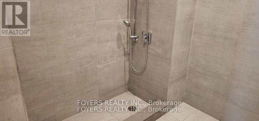 Pet Cleaning Area - 314 - 1630 Queen Street E, Toronto, ON - Indoor Photo Showing Bathroom