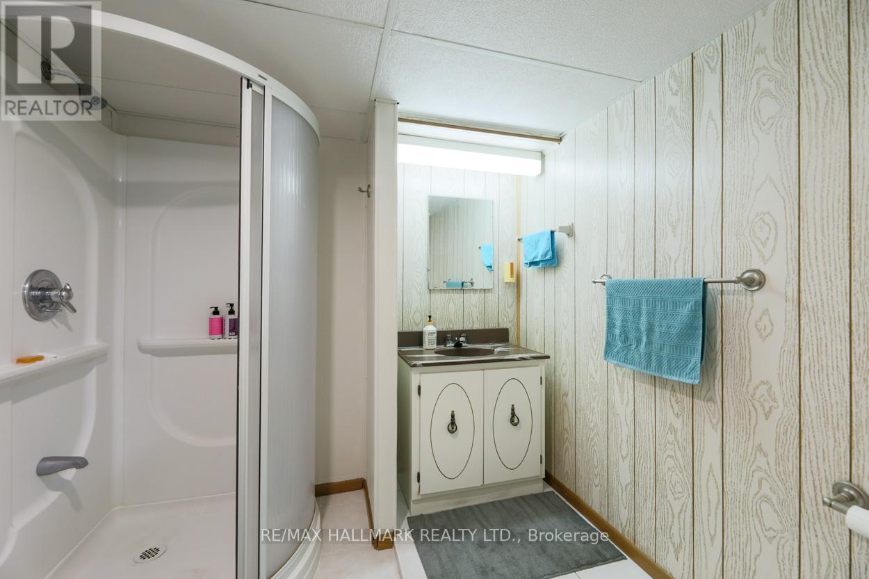 Basement 3pc Washroom - 12 Trinnell Boulevard, Toronto, ON - Indoor Photo Showing Bathroom