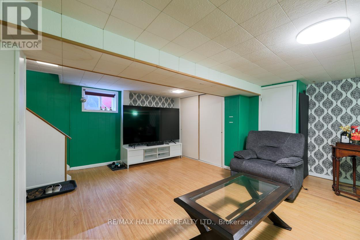 Basement Rec Room - 12 Trinnell Boulevard, Toronto, ON - Indoor