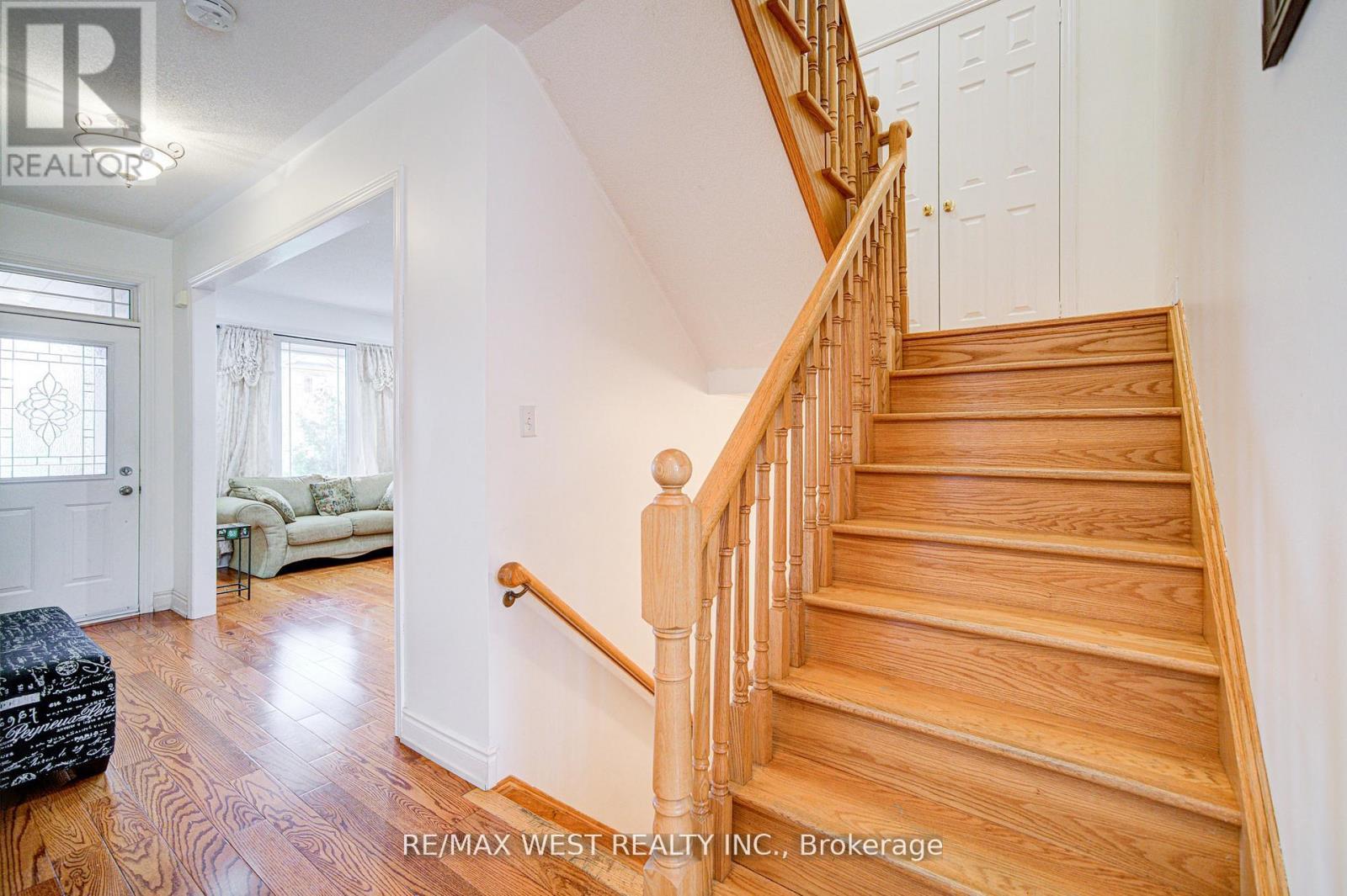 12 Eaglefield Gate, Brampton, ON - Indoor Photo Showing Other Room
