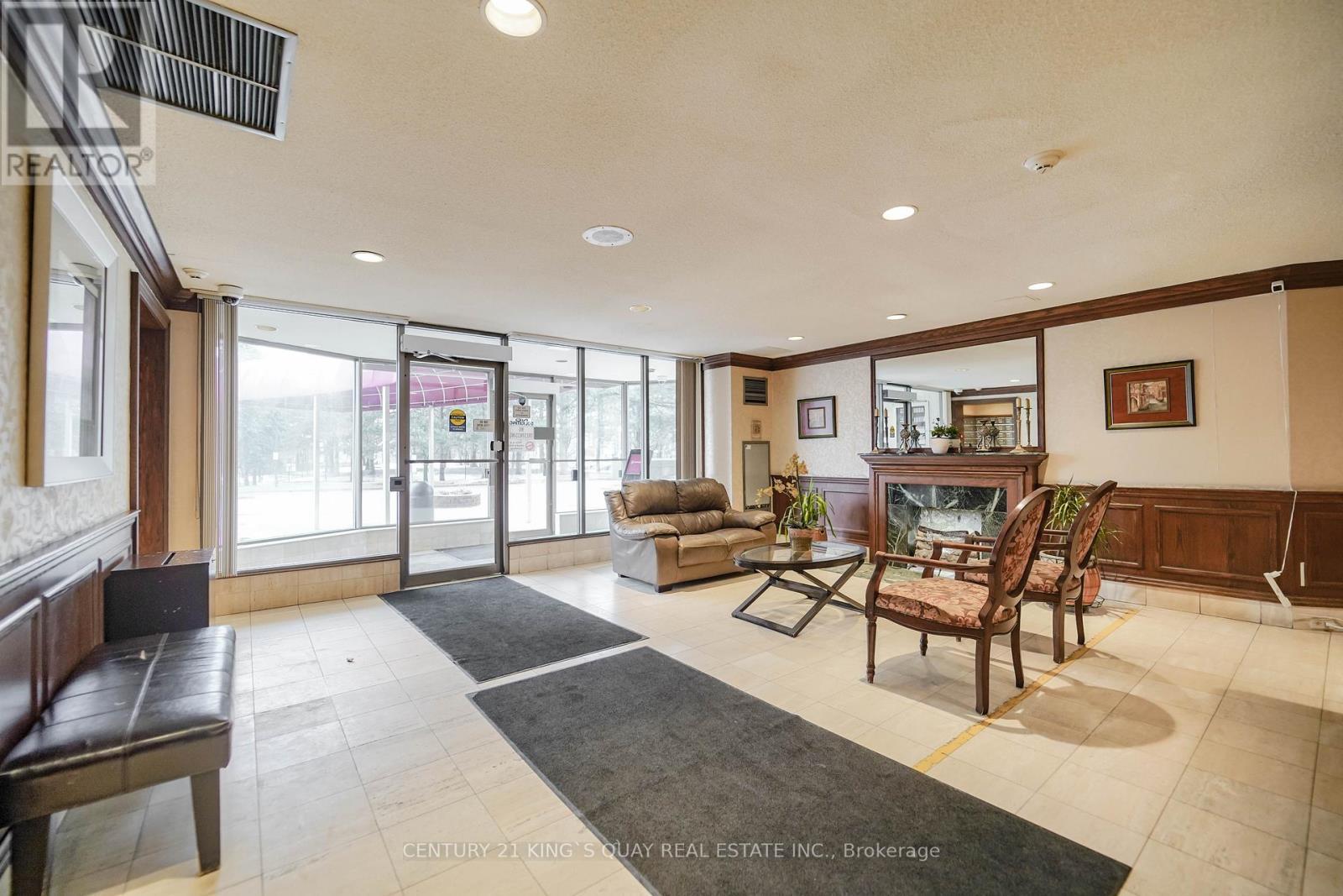 1610 - 30 Thunder Grove, Toronto, ON - Indoor Photo Showing Other Room