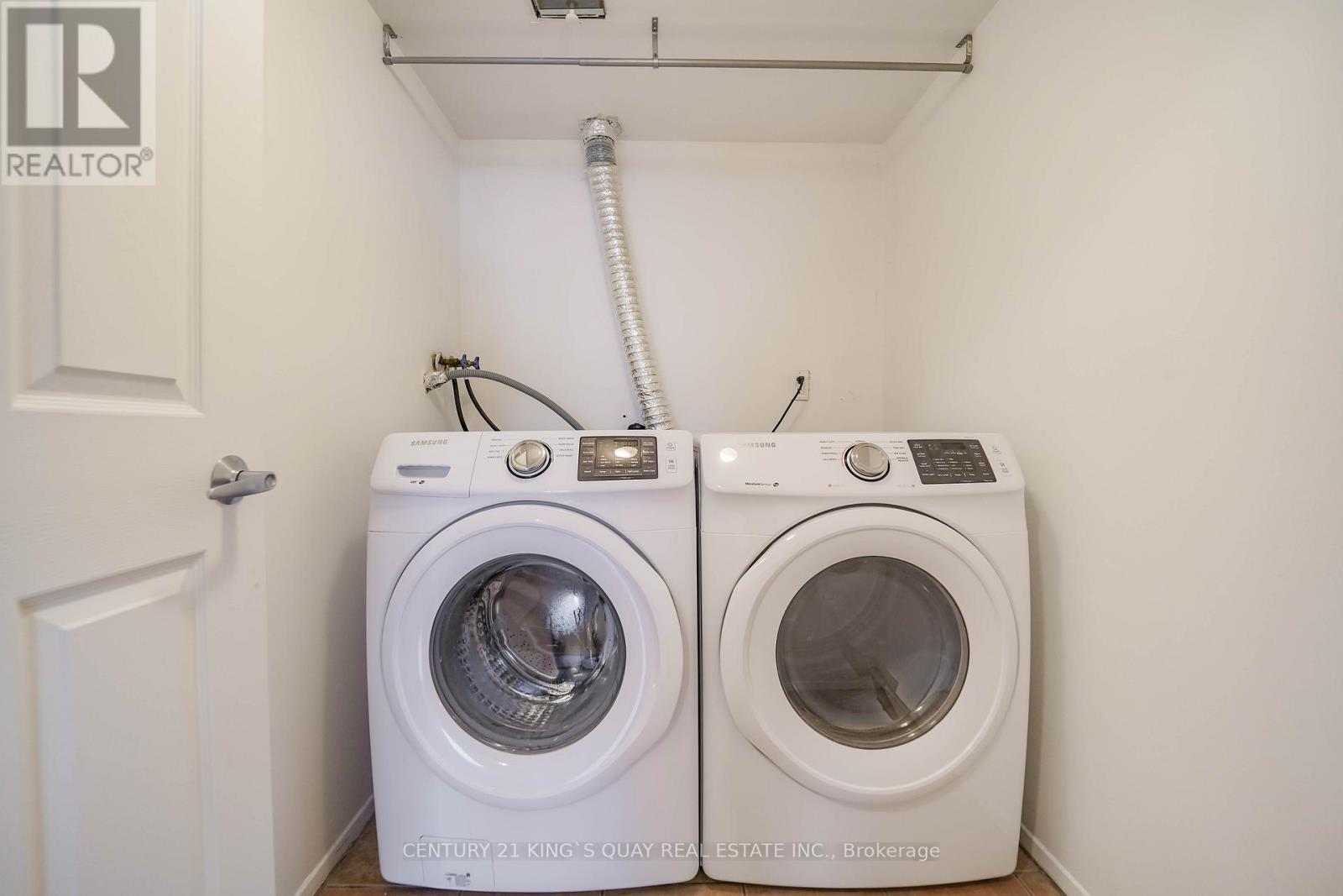 1610 - 30 Thunder Grove, Toronto, ON - Indoor Photo Showing Laundry Room
