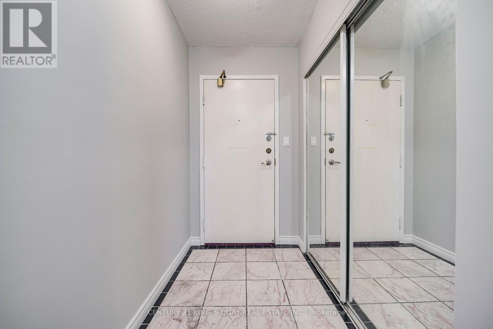 1610 - 30 Thunder Grove, Toronto, ON - Indoor Photo Showing Other Room