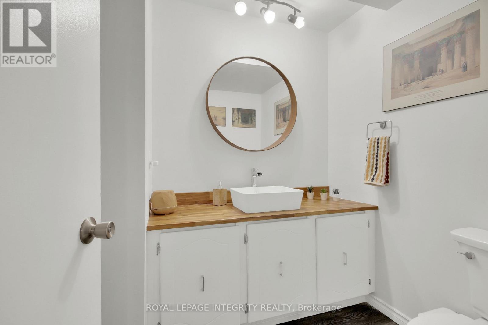 36 Greenboro Crescent, Ottawa, ON - Indoor Photo Showing Bathroom