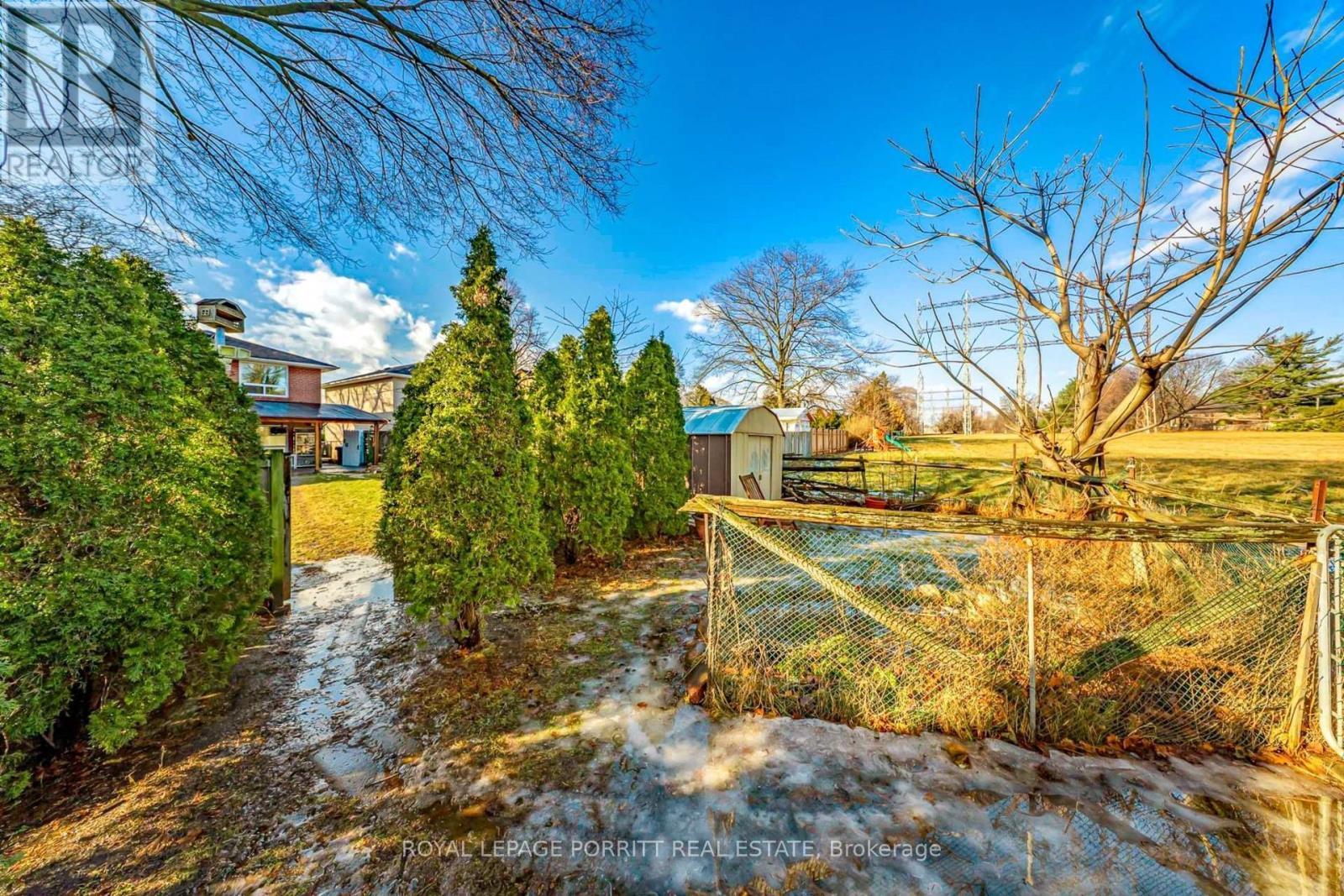 1435 Strathy Avenue, Mississauga, ON - Outdoor