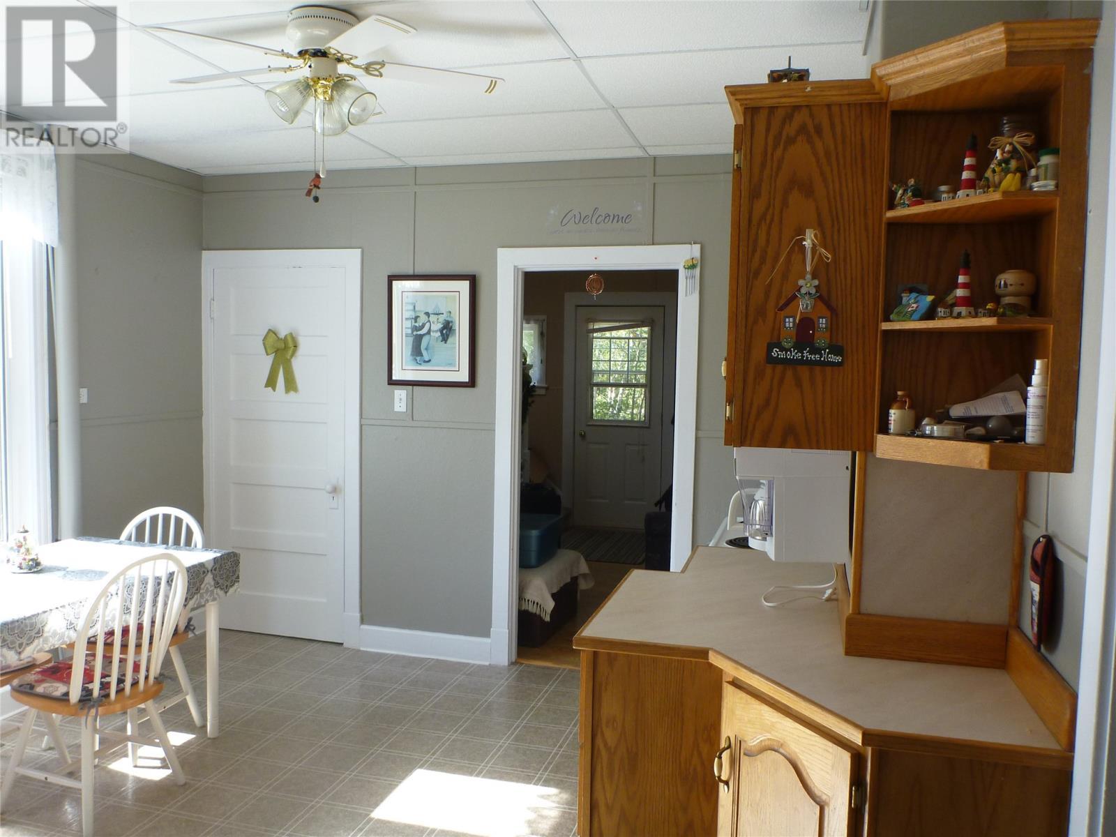 15 Loop Road, Terra Nova, NL - Indoor