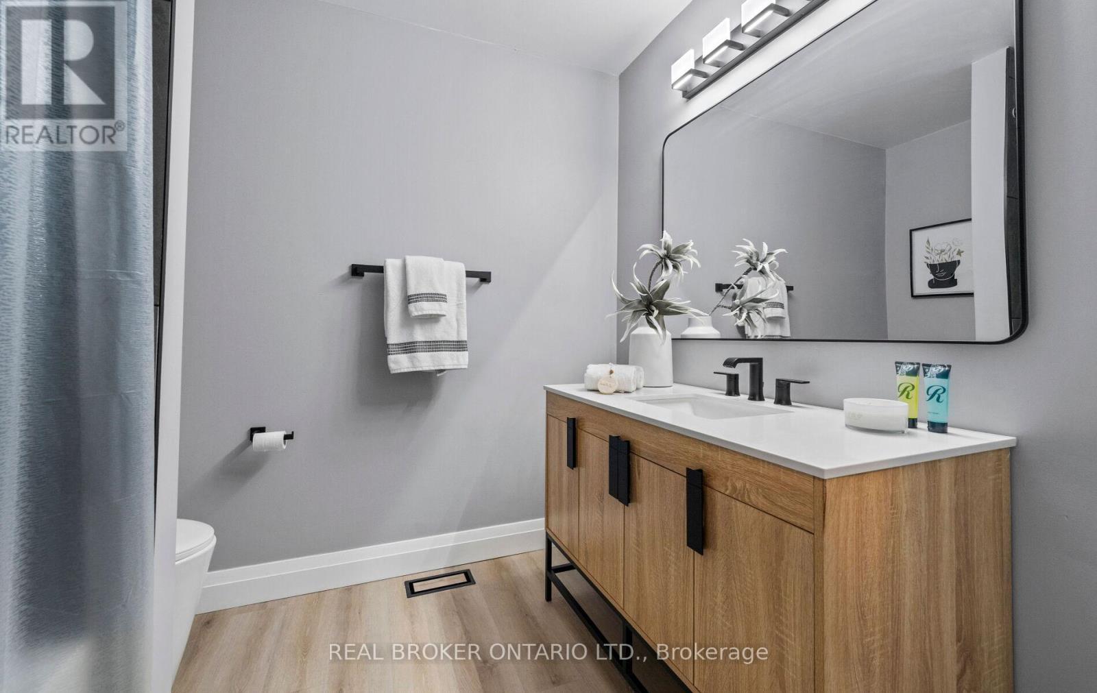 3421 Eternity Way, Oakville, ON - Indoor Photo Showing Bathroom
