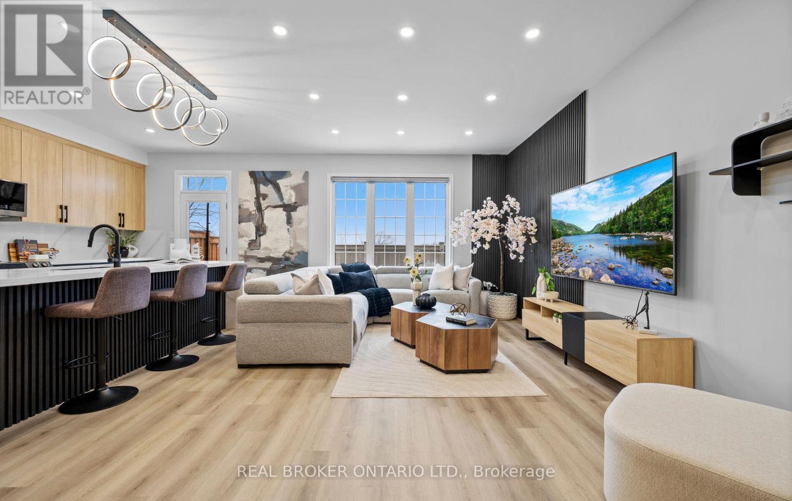 3421 Eternity Way, Oakville, ON - Indoor Photo Showing Living Room