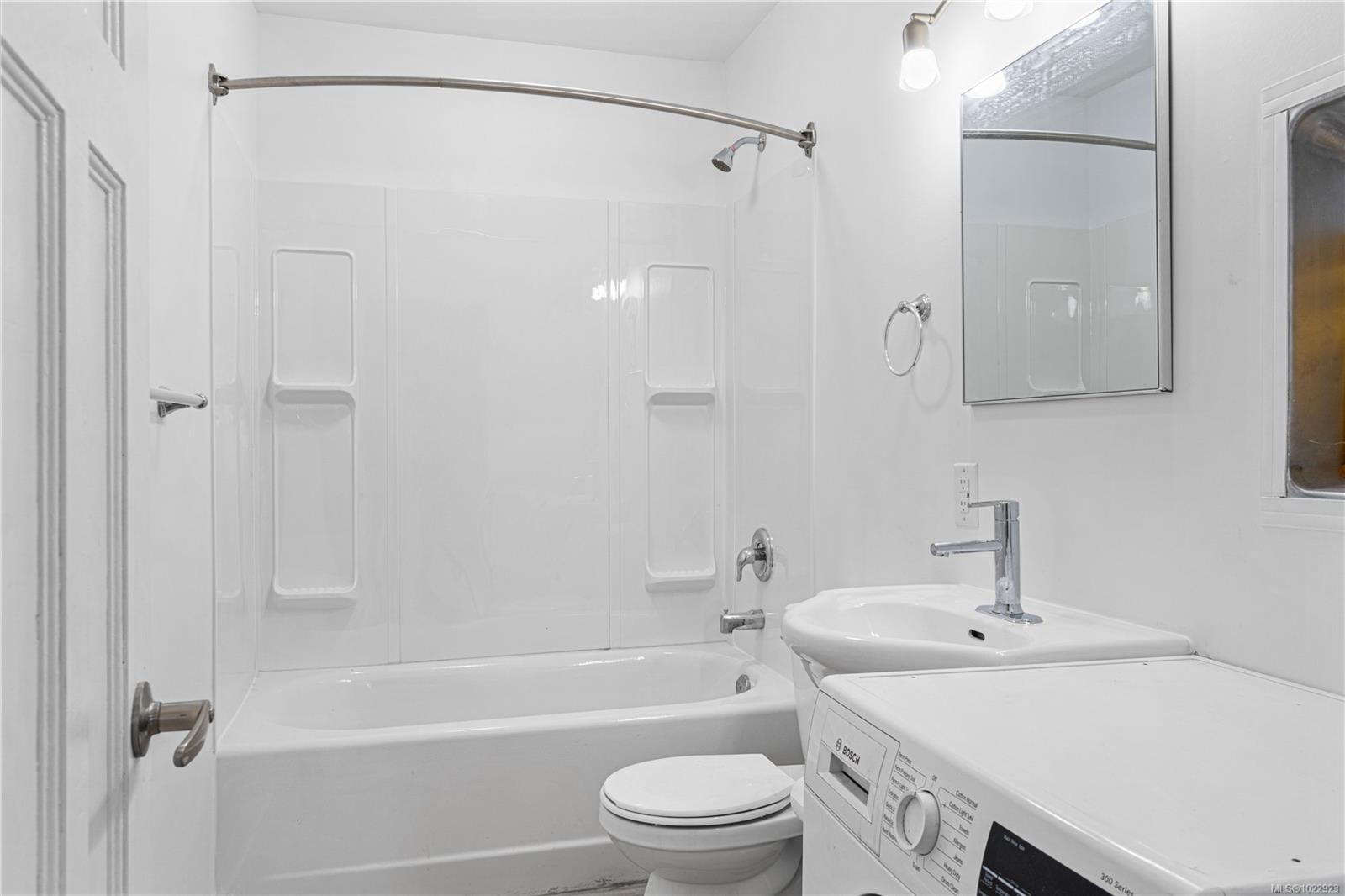 656 Lambert Ave, Nanaimo, BC