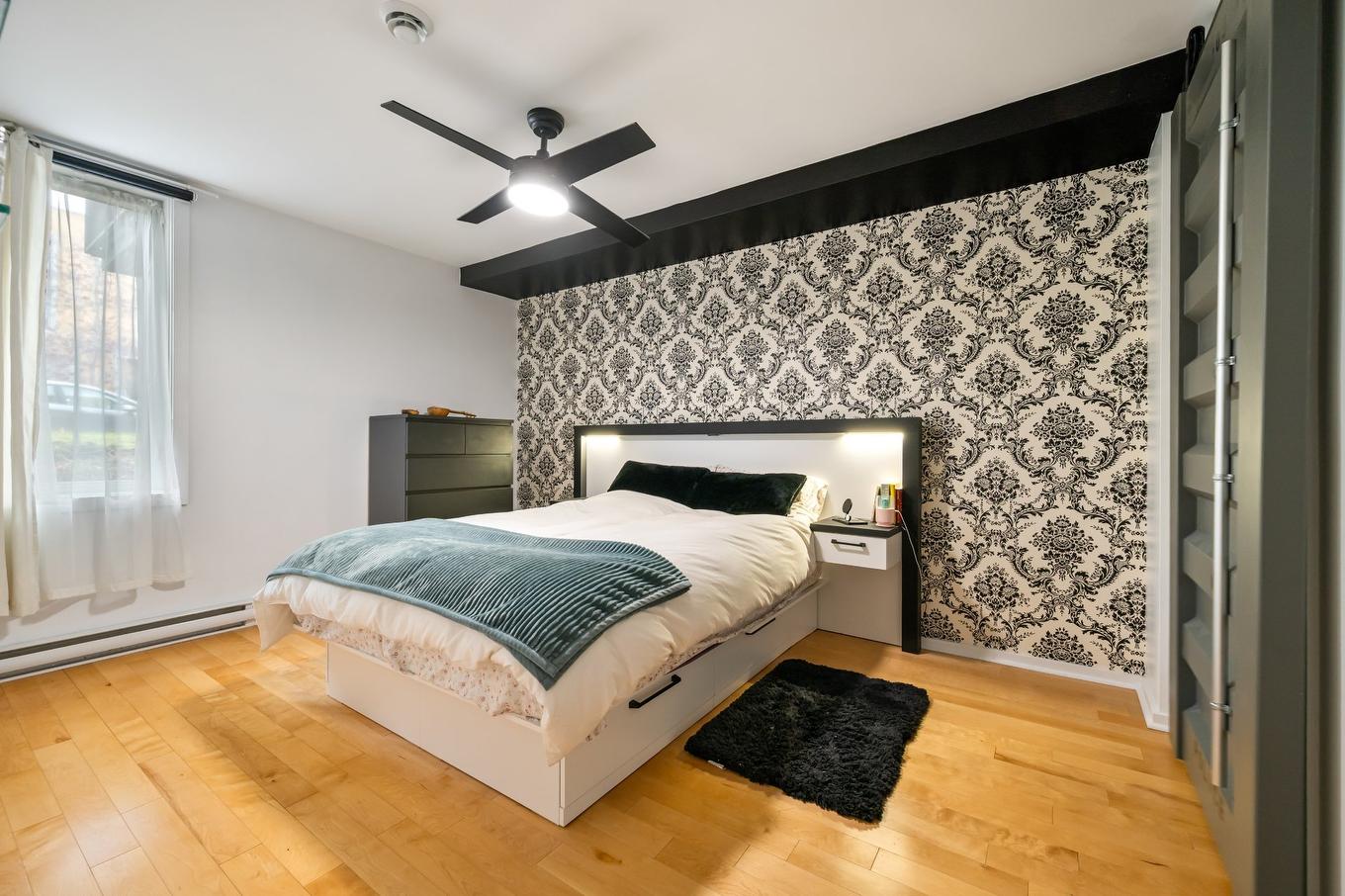 Chambre à coucher principale - 9480 Rue Rousseau, Montréal (Mercier/Hochelaga-Maisonneuve), QC - Indoor Photo Showing Bedroom