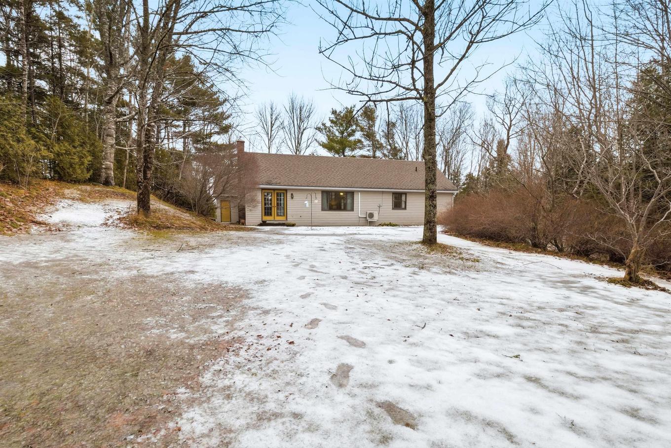 44 Lakewood Drive Extension, Brooklyn, NS