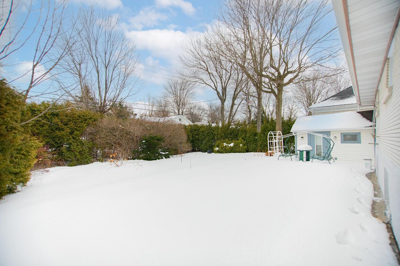 Cour - 50 Rue Du Brézé, Sorel-Tracy, QC - Outdoor