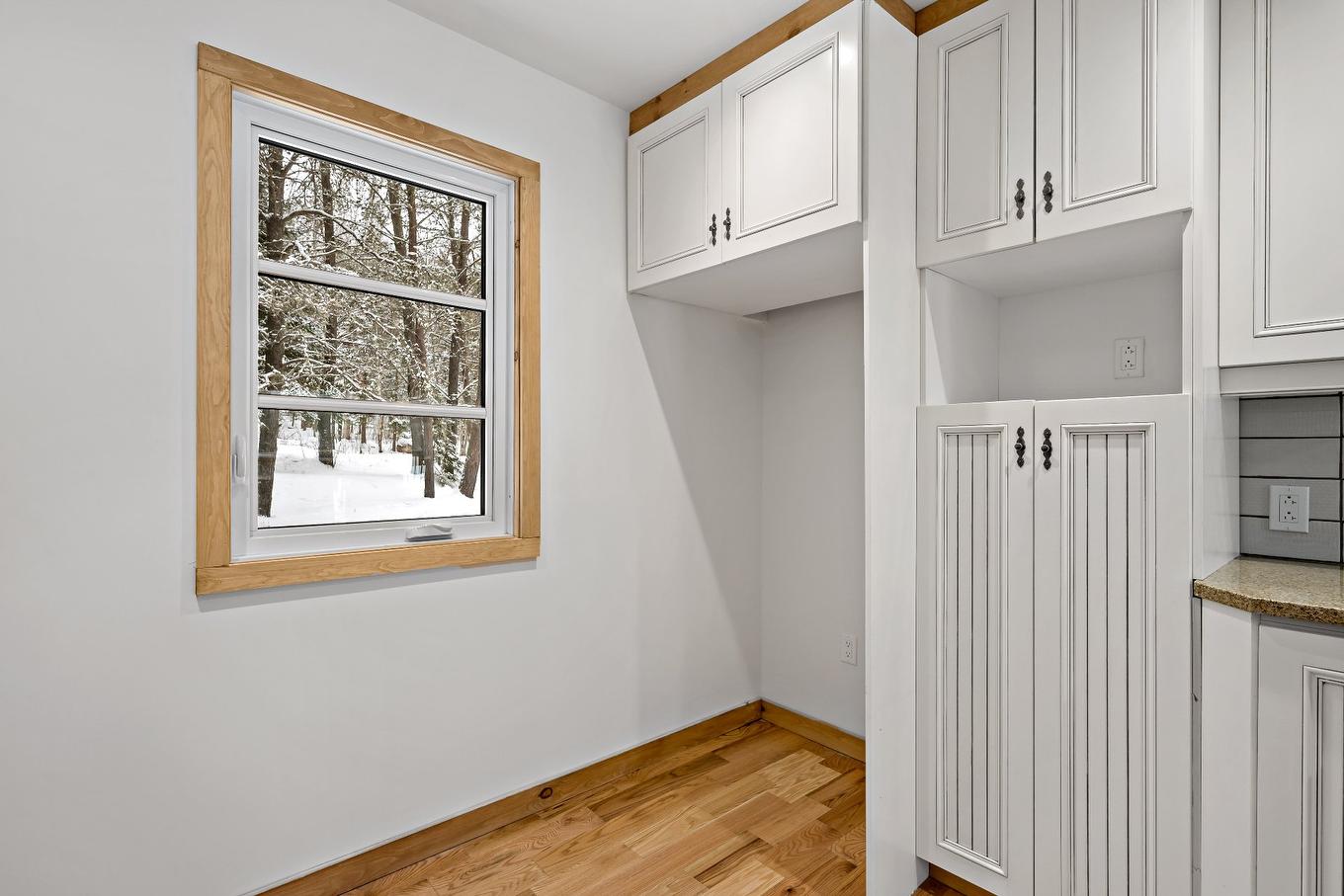 Kitchen - 716 Ch. Du Lac-Chaud, La Macaza, QC - Indoor Photo Showing Other Room