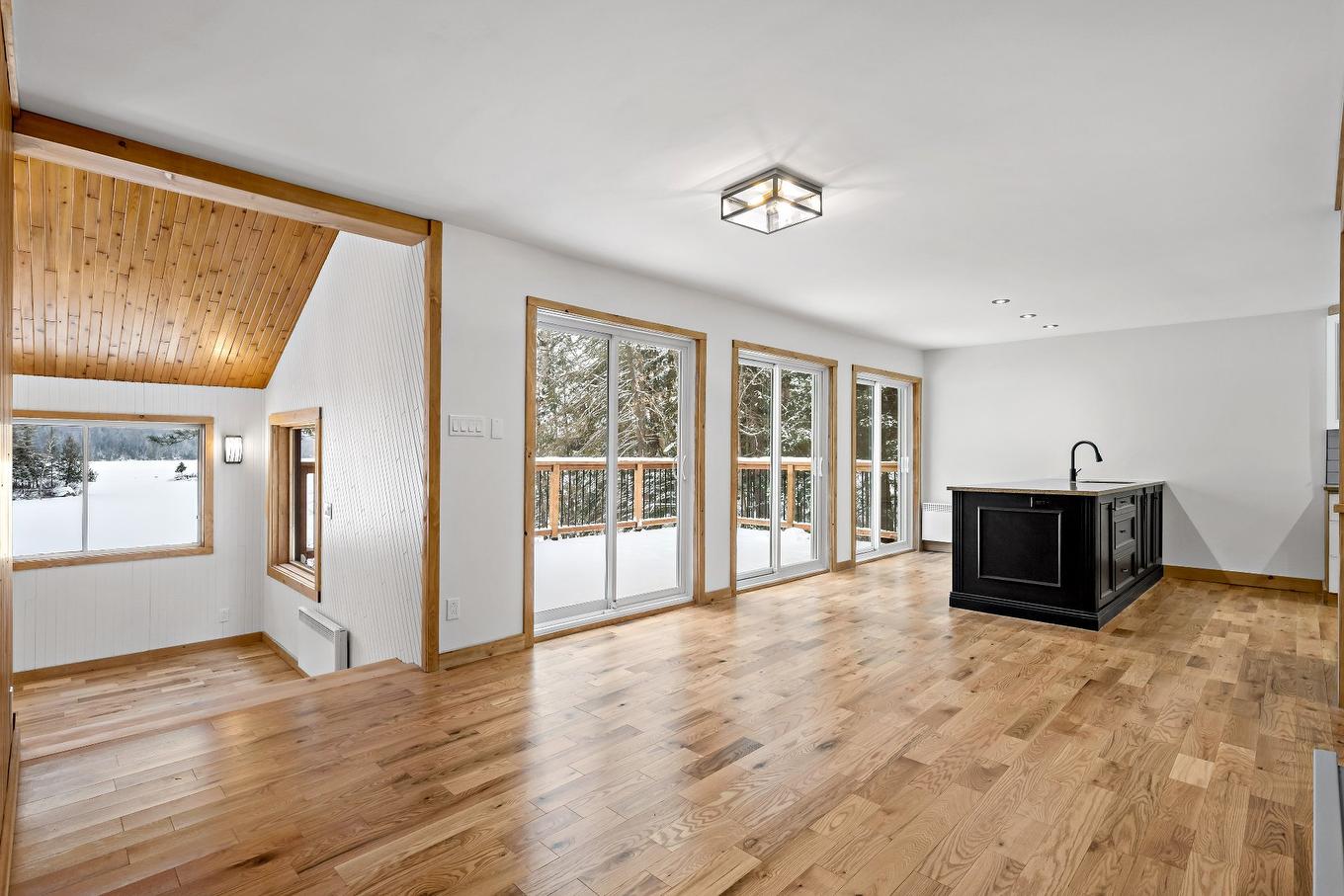 Dining room - 716 Ch. Du Lac-Chaud, La Macaza, QC - Indoor