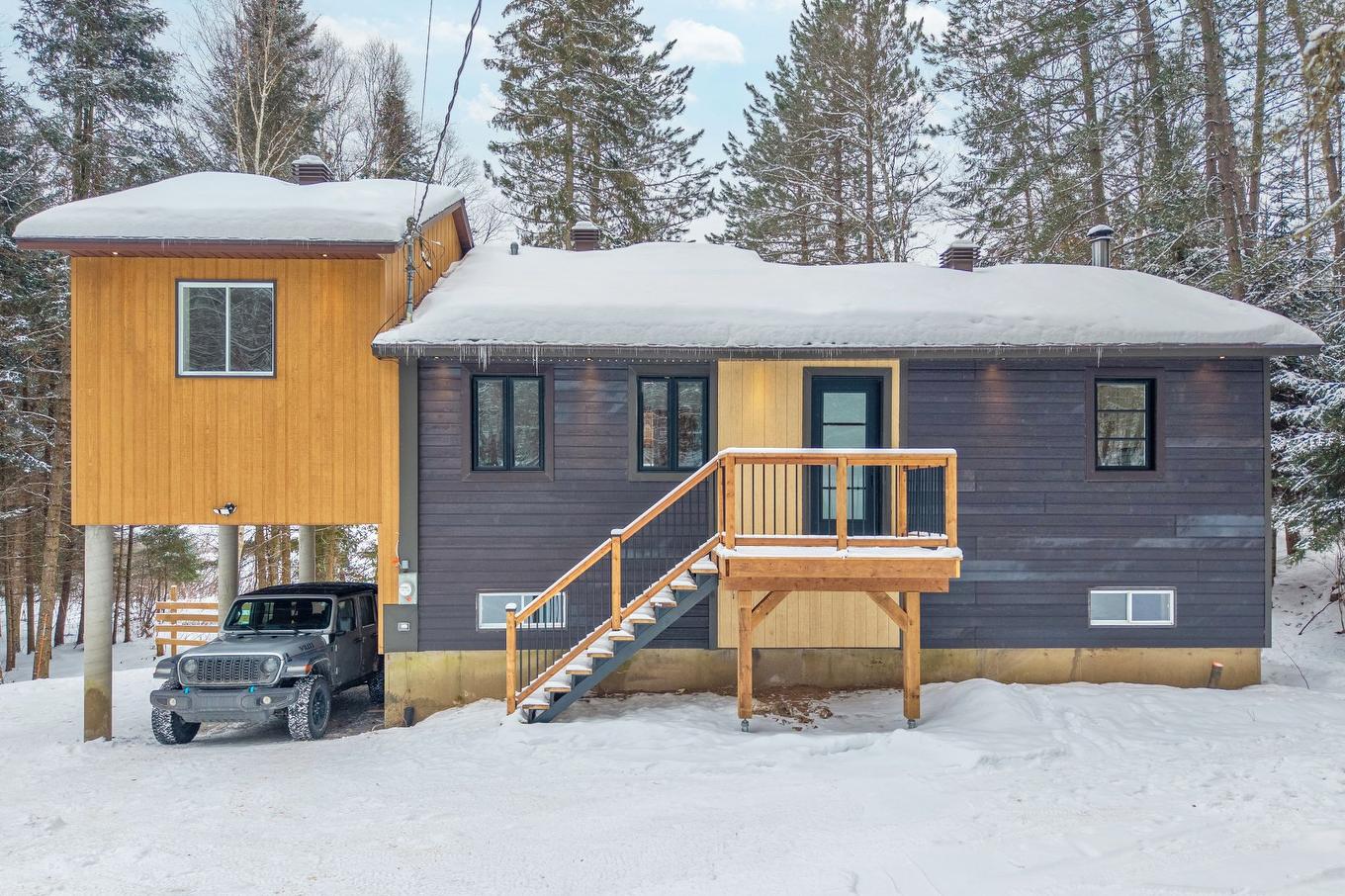 Frontage - 716 Ch. Du Lac-Chaud, La Macaza, QC - Outdoor