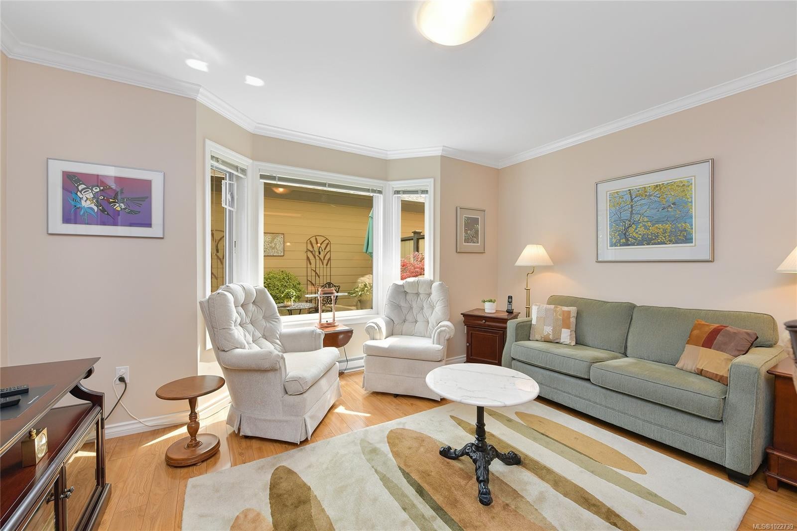 913-2829 Arbutus Rd, Saanich, BC