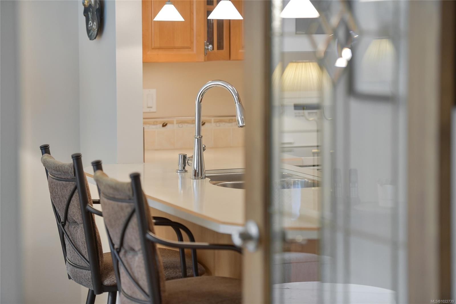 913-2829 Arbutus Rd, Saanich, BC