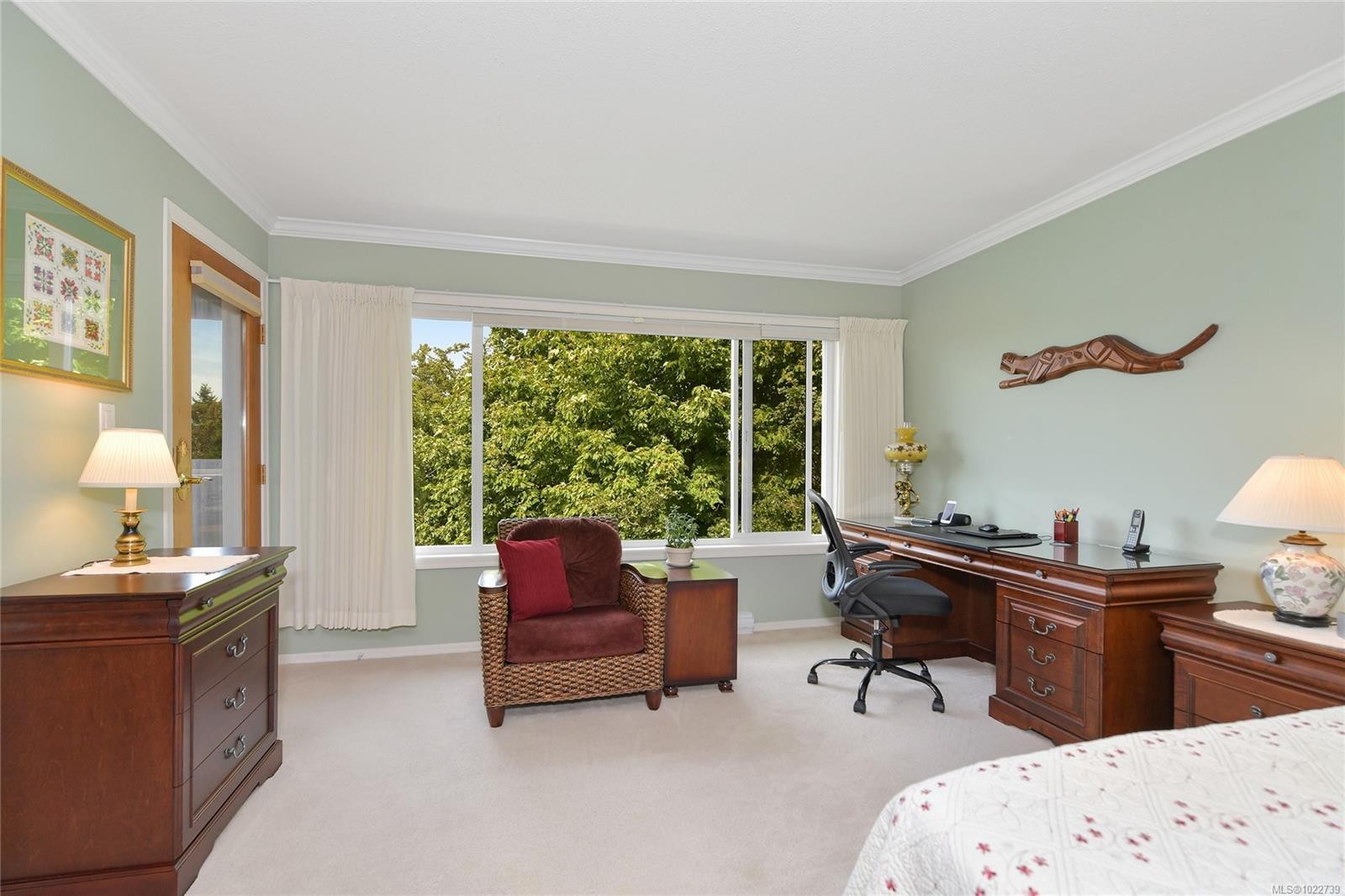 913-2829 Arbutus Rd, Saanich, BC