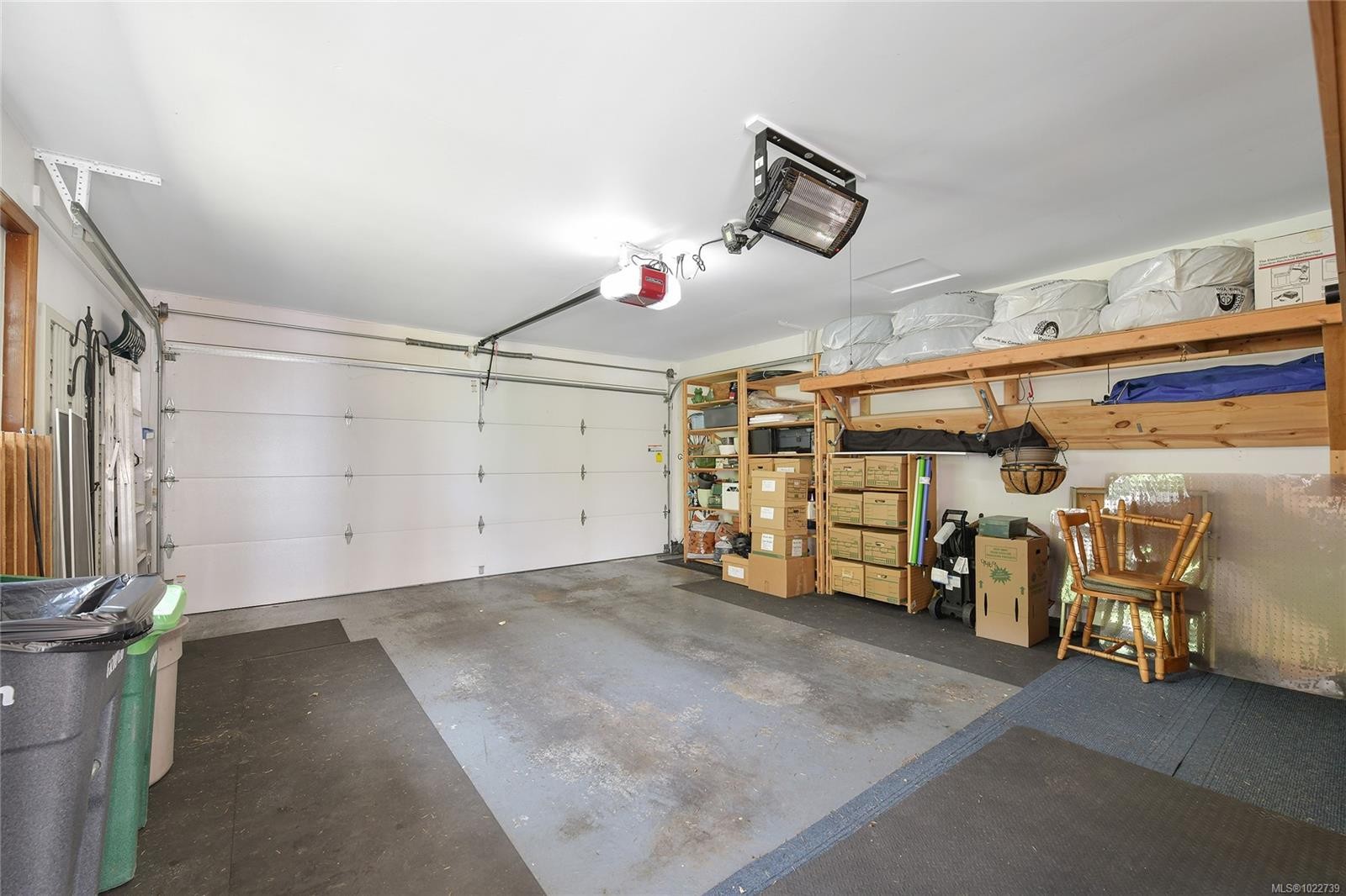 913-2829 Arbutus Rd, Saanich, BC