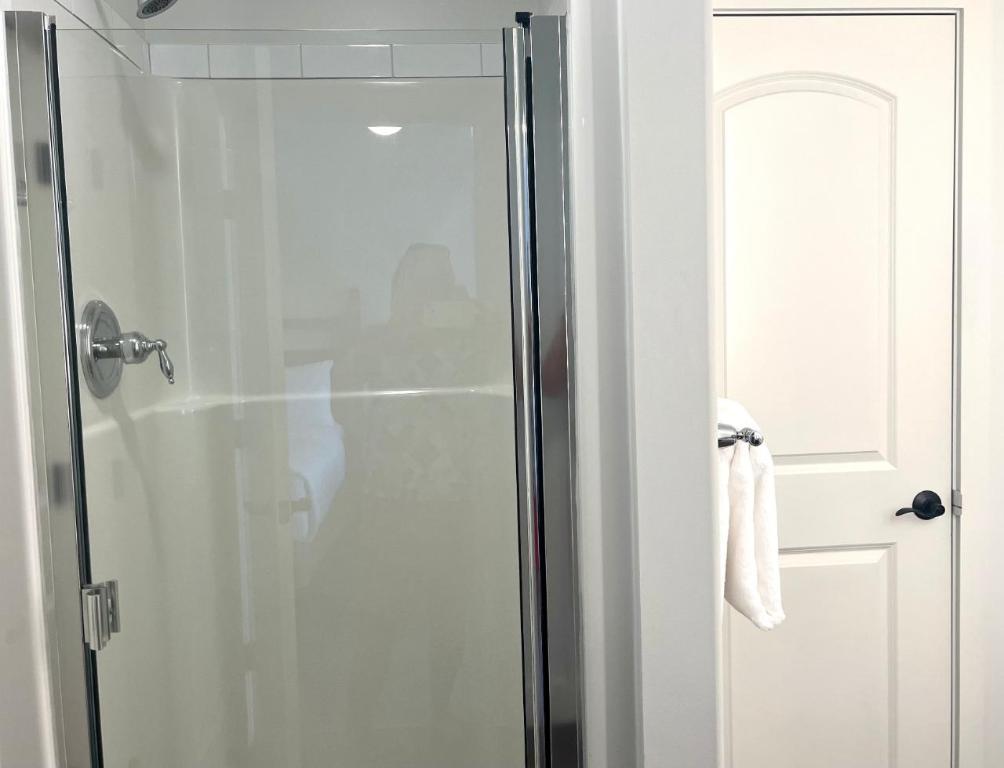 36B-1200 Rancher Creek Road, Osoyoos, BC - Indoor Photo Showing Bathroom