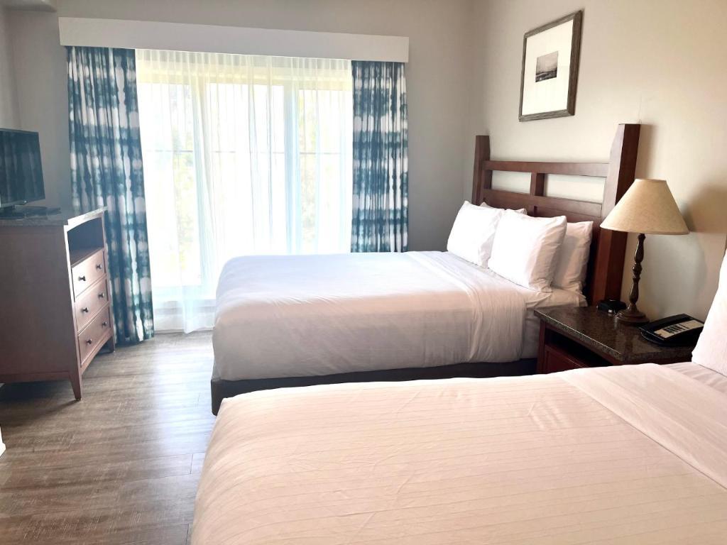 36B-1200 Rancher Creek Road, Osoyoos, BC - Indoor Photo Showing Bedroom