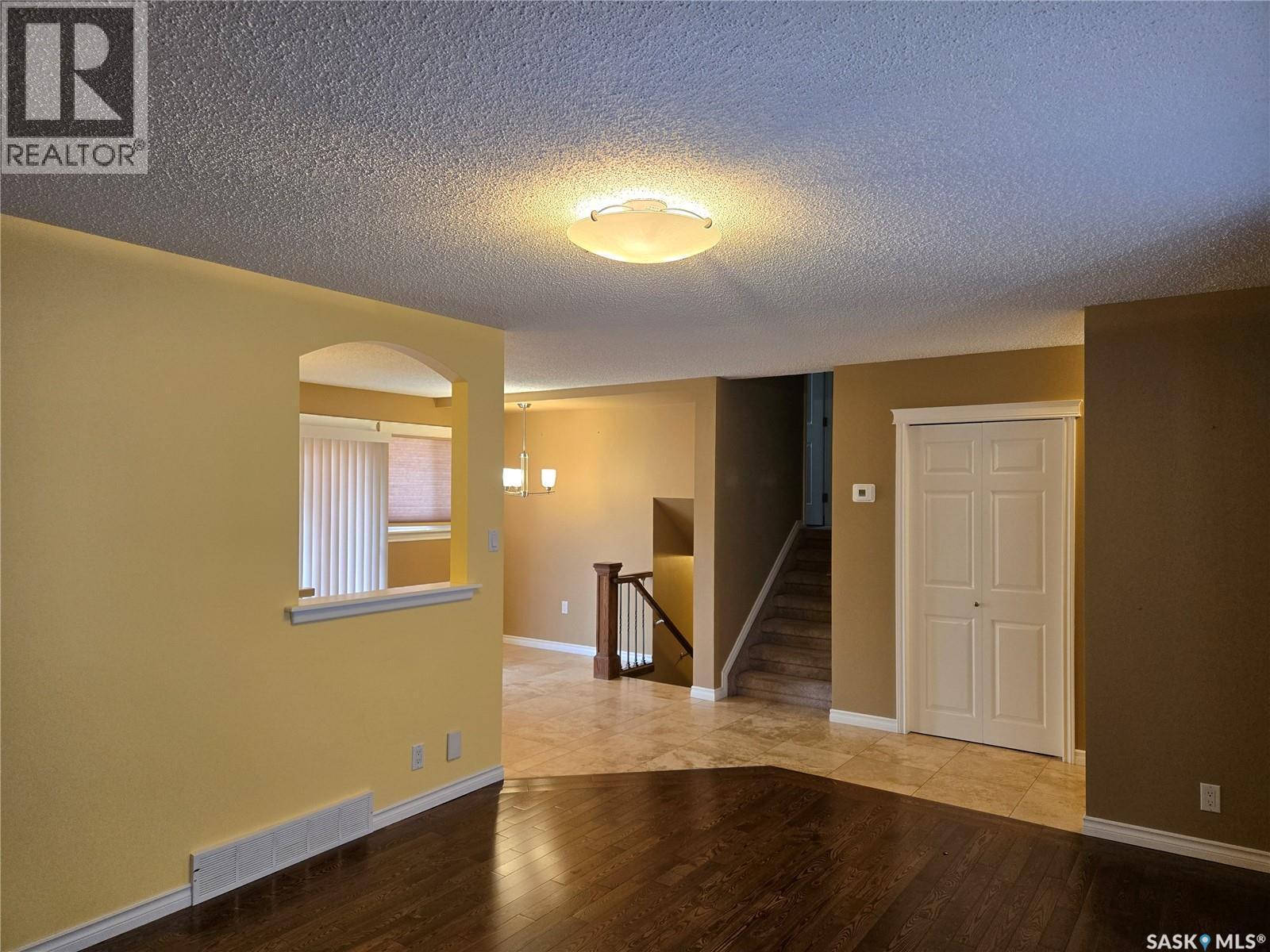 433 Guelph Crescent, Saskatoon, SK - Indoor Photo Showing Other Room