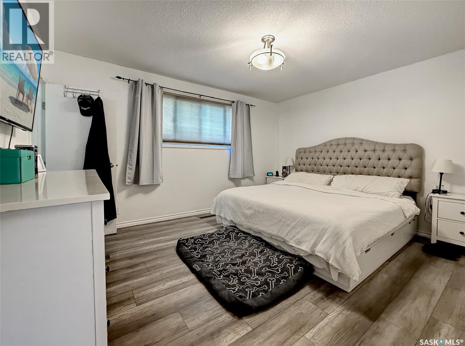 1311 Jubilee Drive, Swift Current, SK - Indoor Photo Showing Bedroom