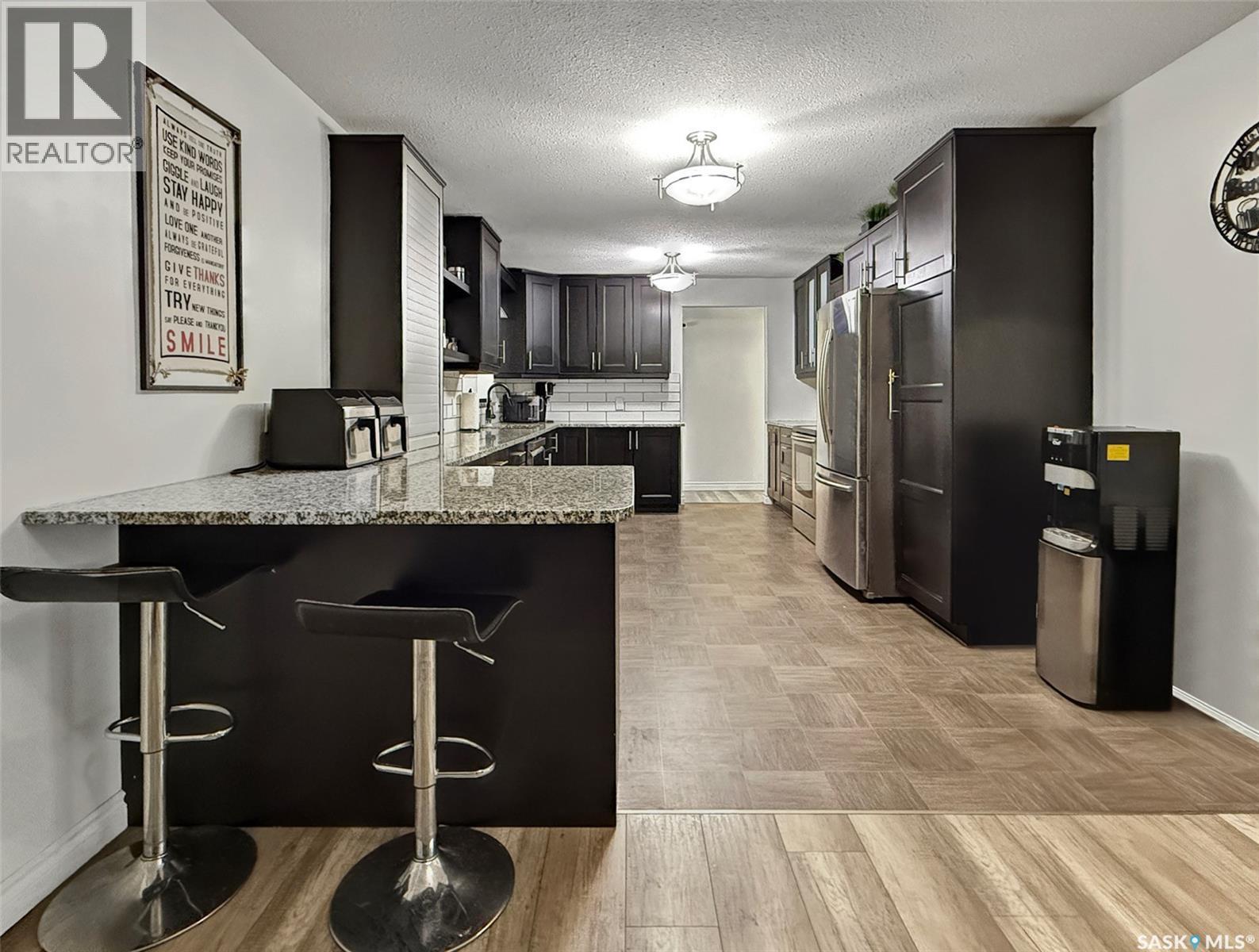1311 Jubilee Drive, Swift Current, SK - Indoor Photo Showing Kitchen