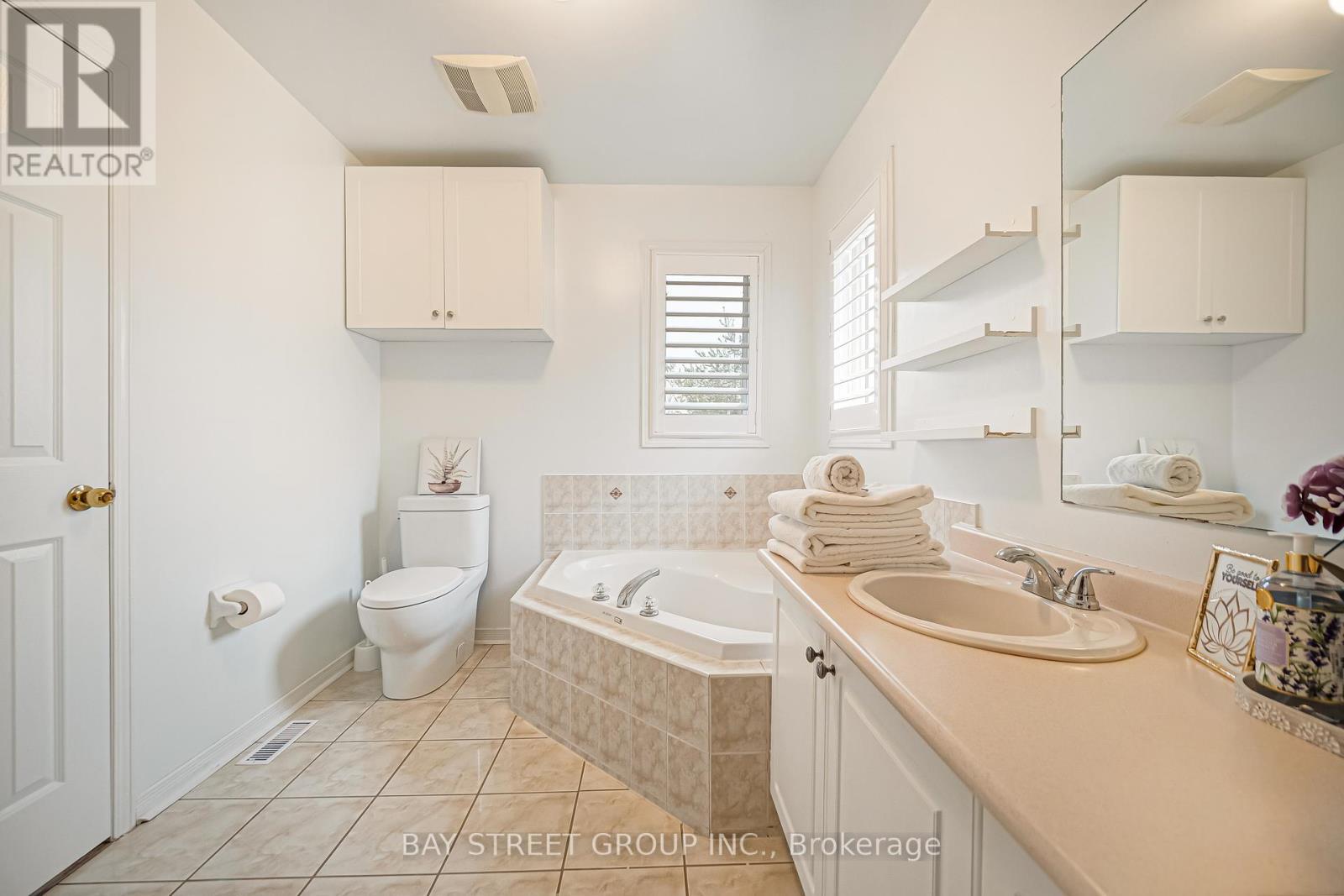 53 Brando Avenue, Markham, ON - Indoor Photo Showing Bathroom