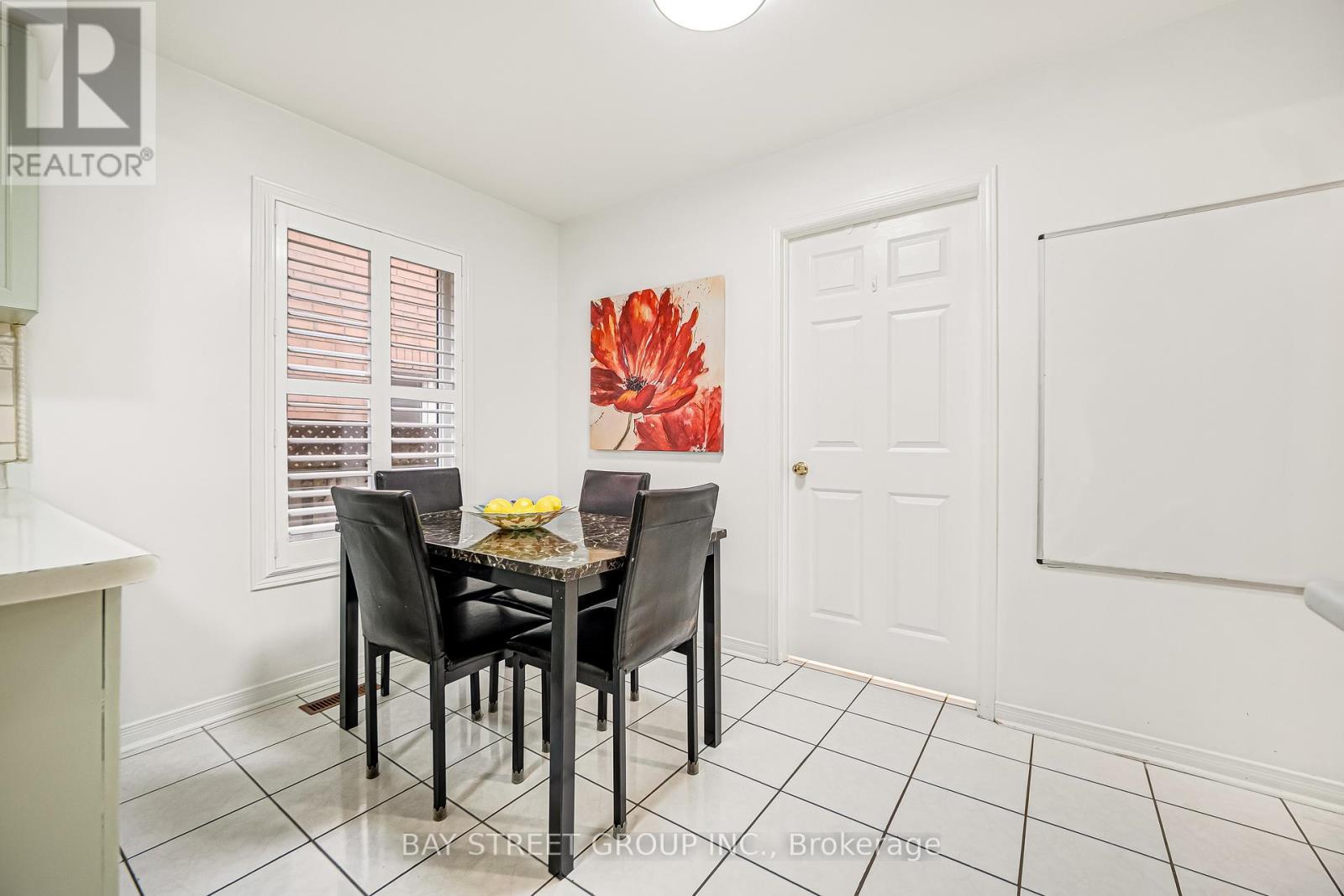53 Brando Avenue, Markham, ON - Indoor Photo Showing Dining Room