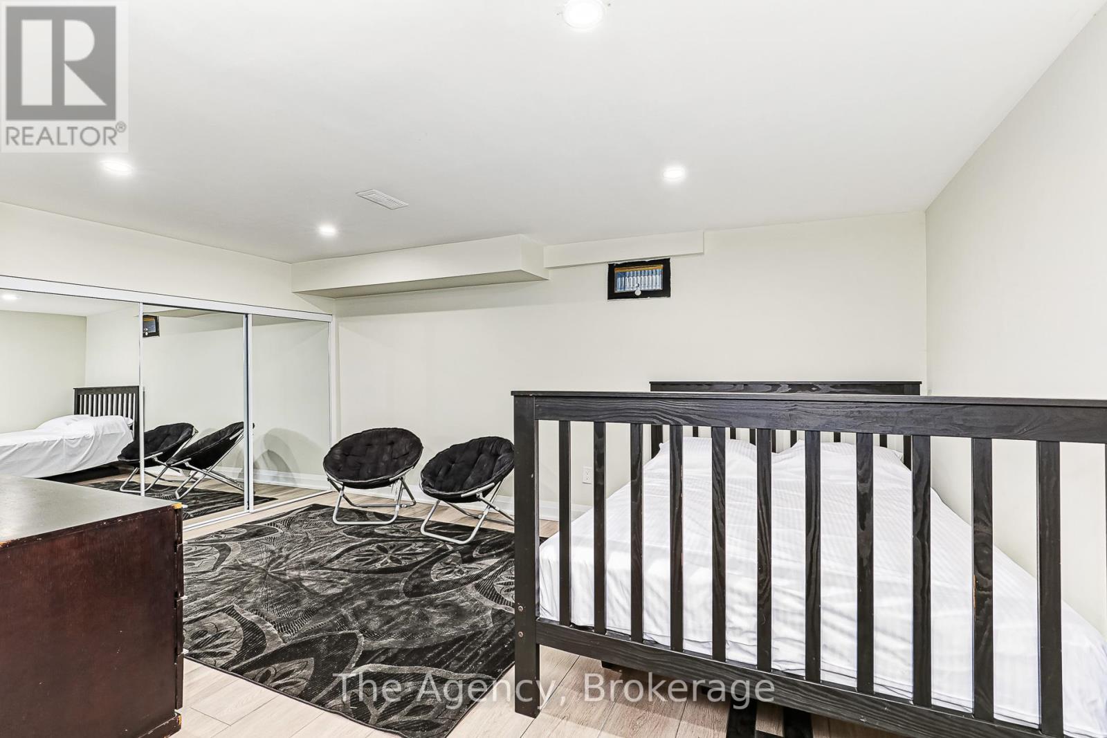 136 Grand Cypress Lane, Blue Mountains, ON - Indoor Photo Showing Other Room