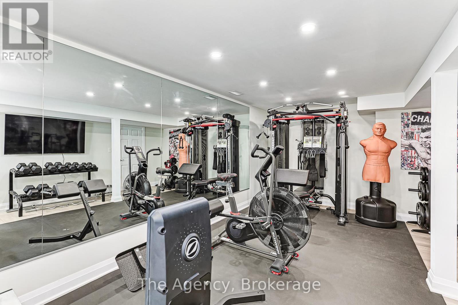 136 Grand Cypress Lane, Blue Mountains, ON - Indoor Photo Showing Gym Room