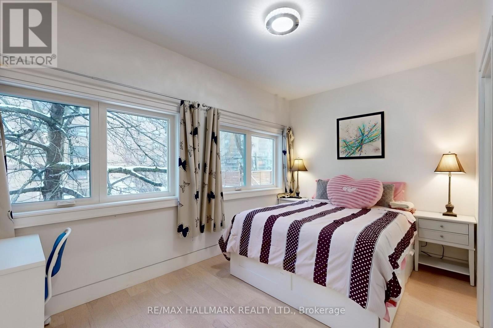 16 Mulberry Crescent, Toronto, ON - Indoor Photo Showing Bedroom