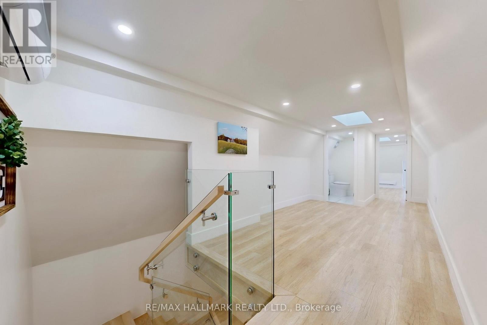 16 Mulberry Crescent, Toronto, ON - Indoor Photo Showing Other Room