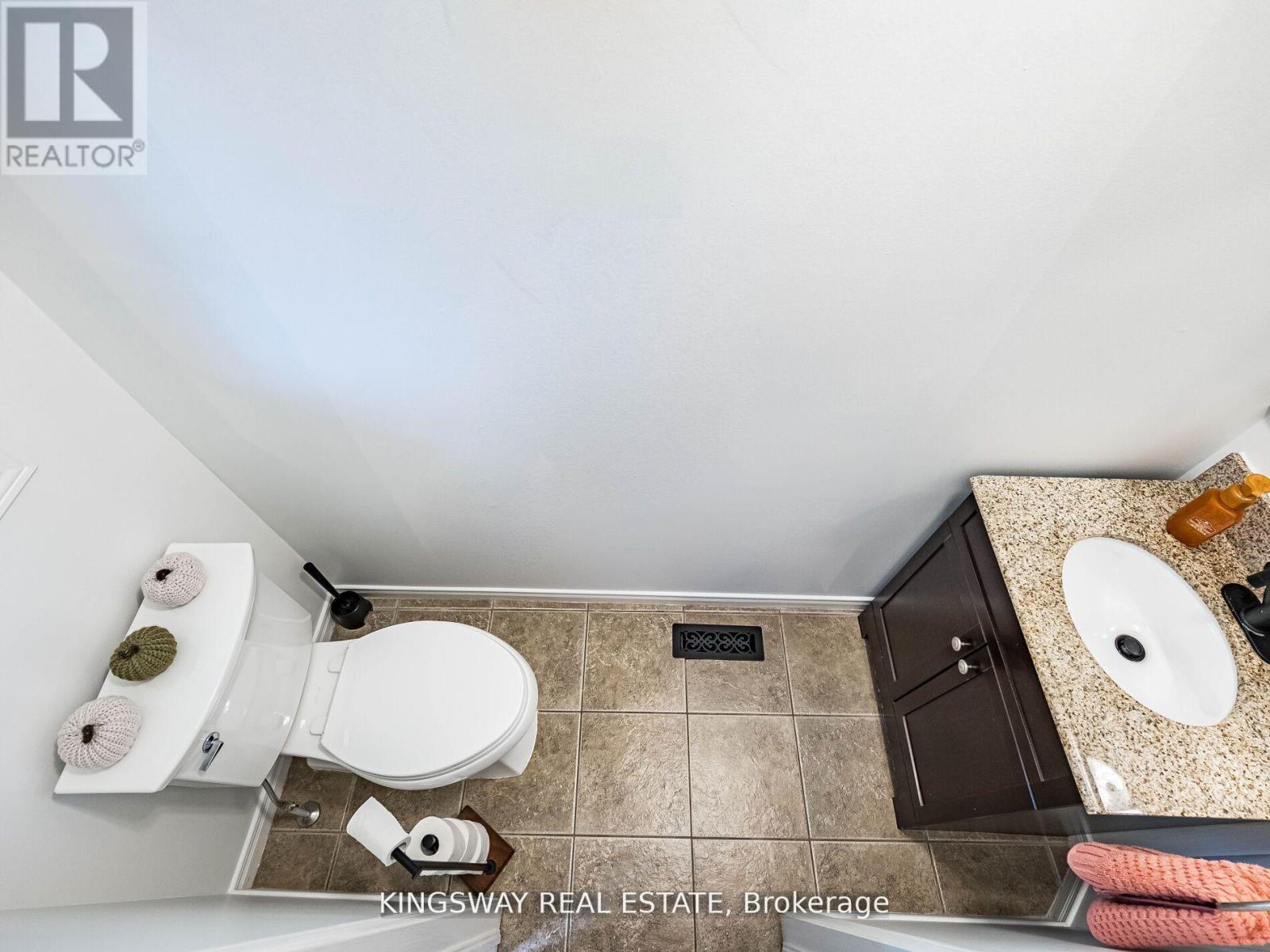 278 Southbrook Drive, Hamilton, ON - Indoor Photo Showing Bathroom
